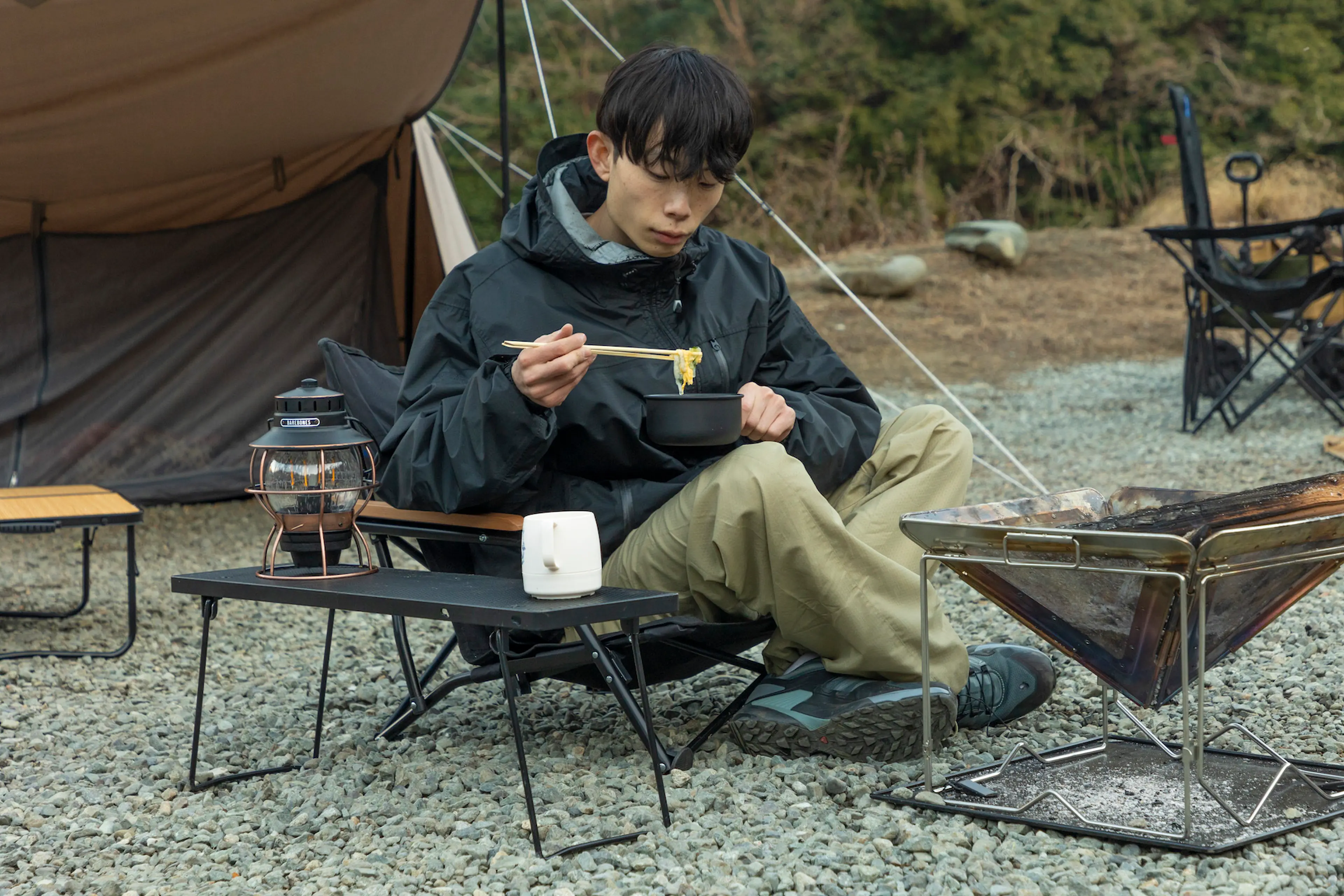 高さ」を変えればキャンプが変わる！ハイスタイルとロースタイル、自分