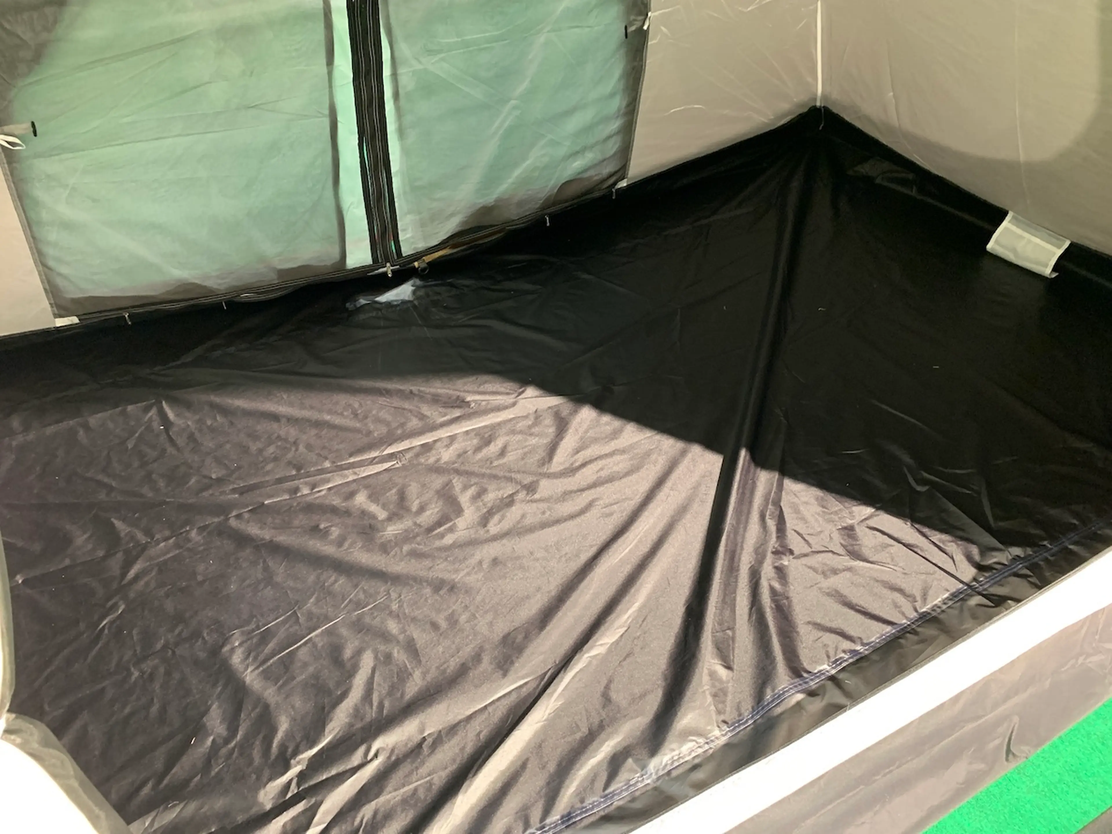 ワークマン】23年春の「最新作テント」をレポート！憧れの小川張りも