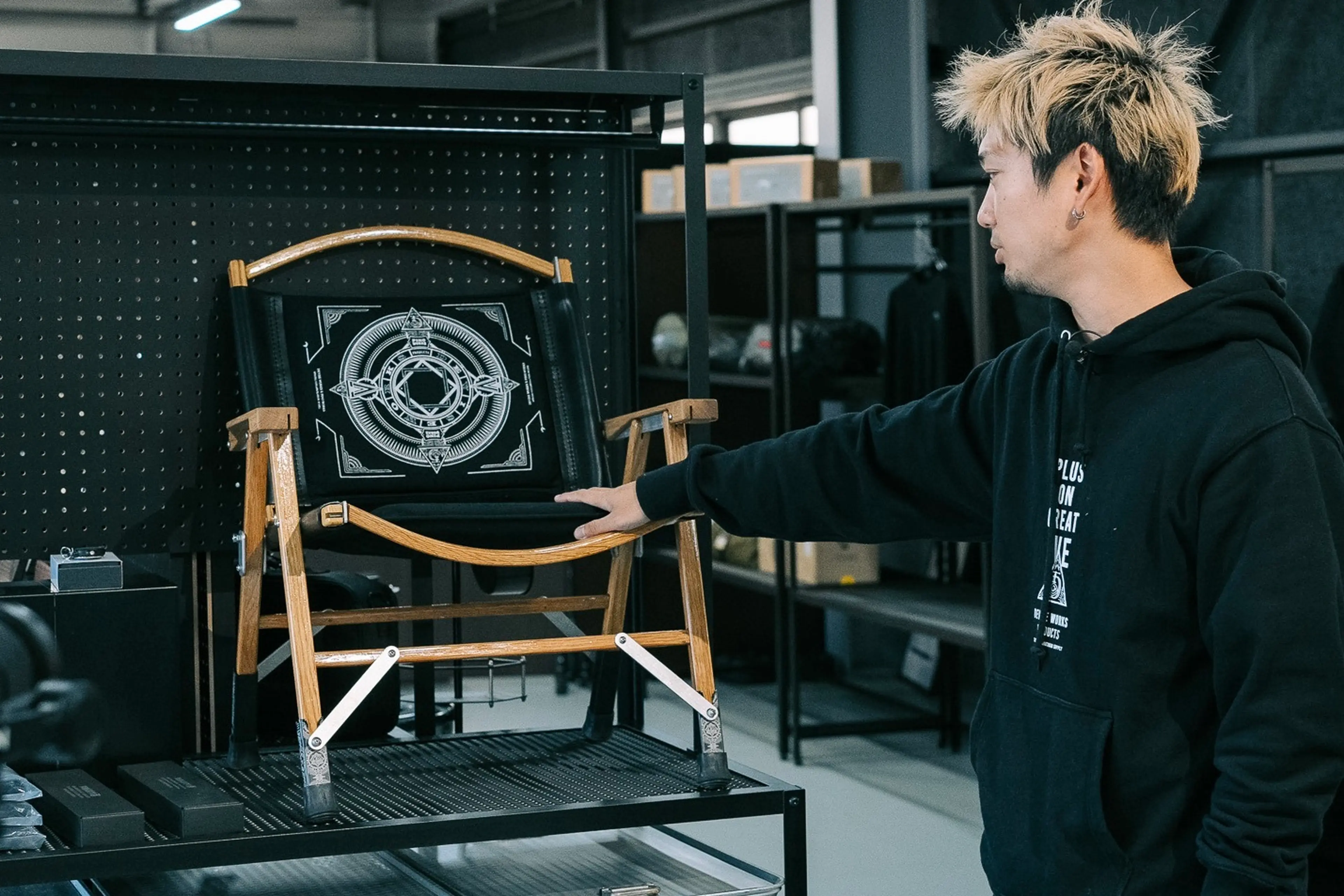 独占取材】デバイスワークスの新店舗に潜入！まるで“工場見学”な新感覚