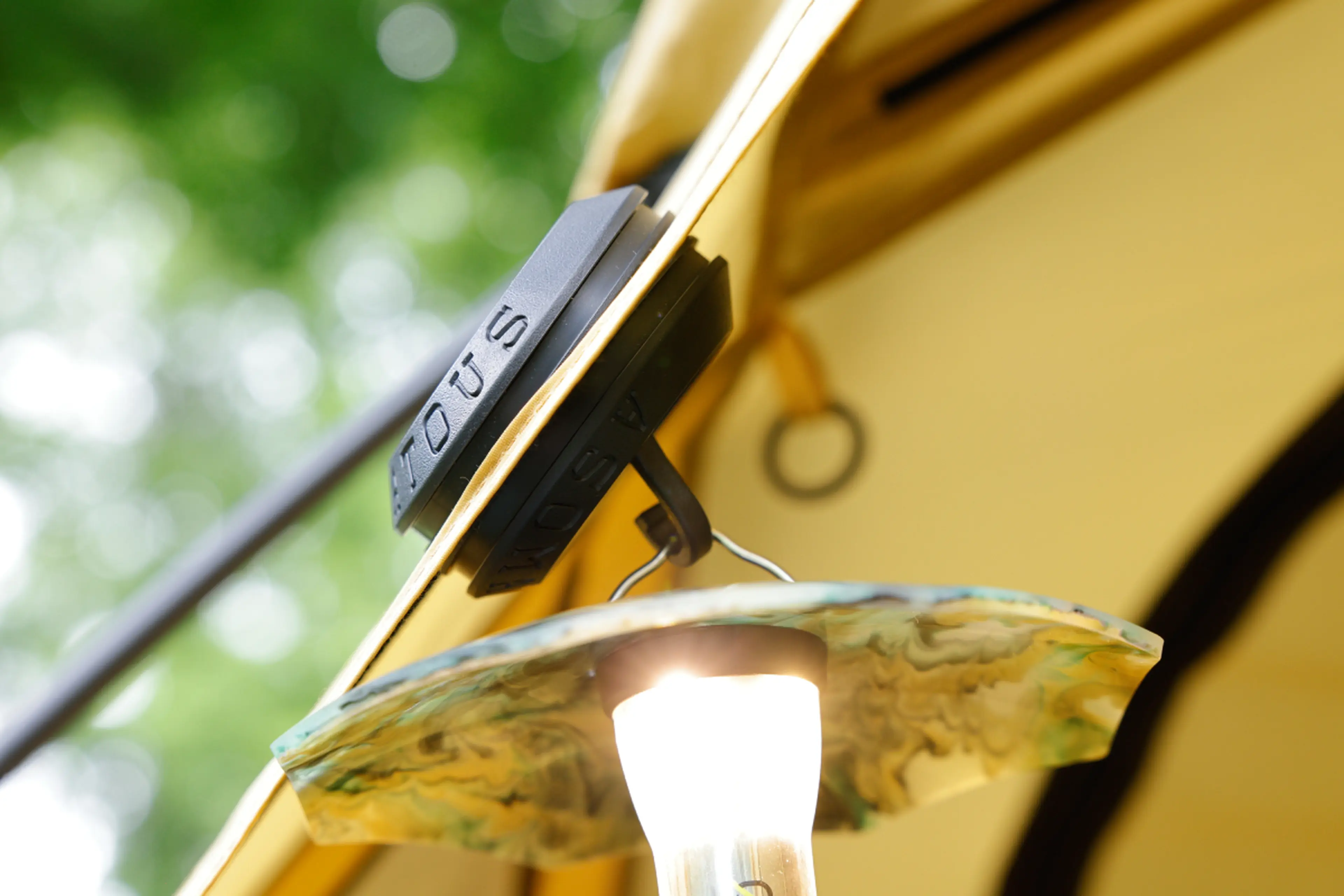 ランタンフックが「ない」「手が届かない」問題を解決！「ハング