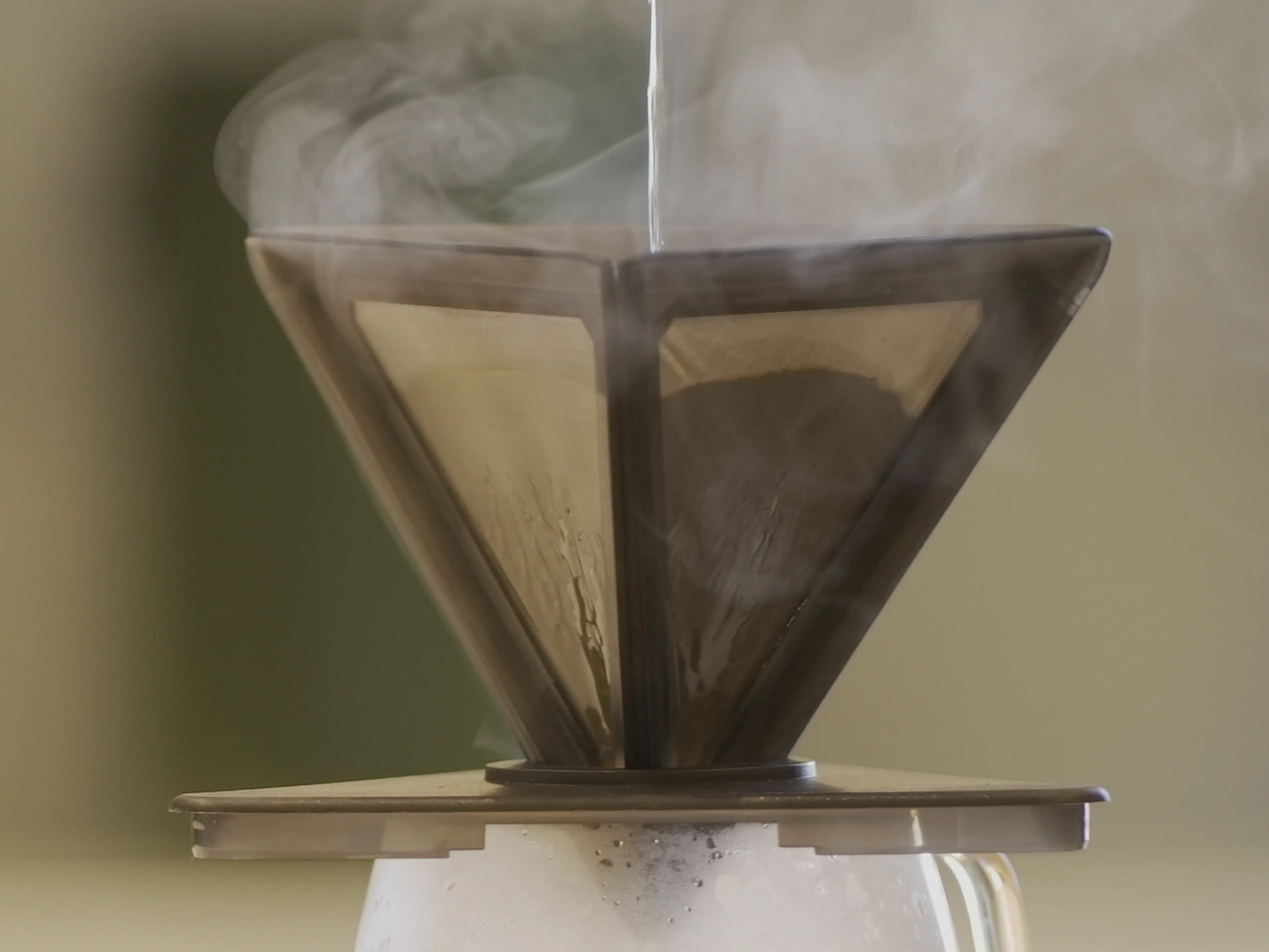 ステンレス布がキャンプを変える！？無限＆軽量＆コンパクトな新