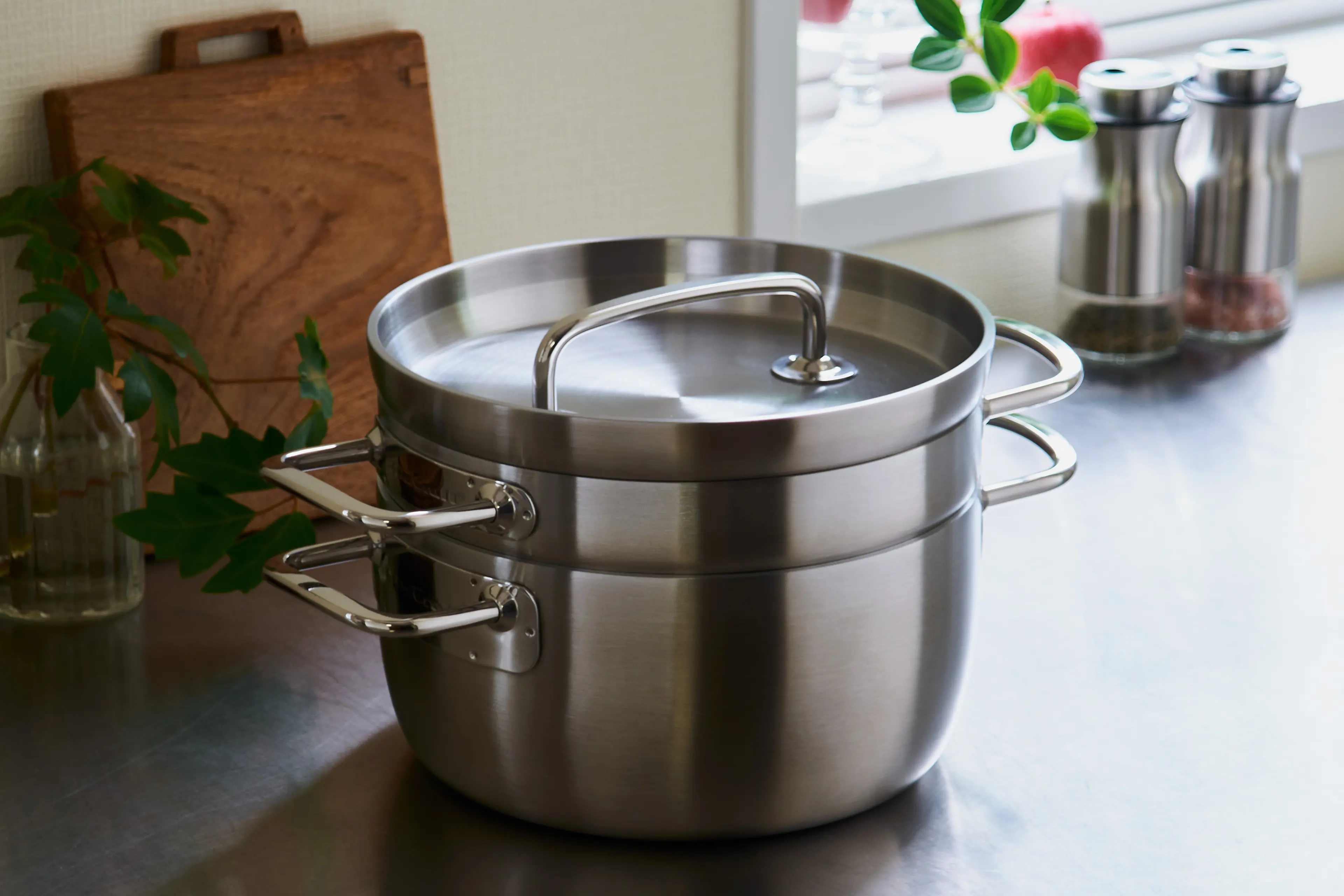 【新品同様な美品 ご家庭でもアウトドアにも】お手軽に美味しくダッチオーブンセット 楽天市場】☆8/11迄！最大10%OFFクーポン☆【送料無料】おすすめ
