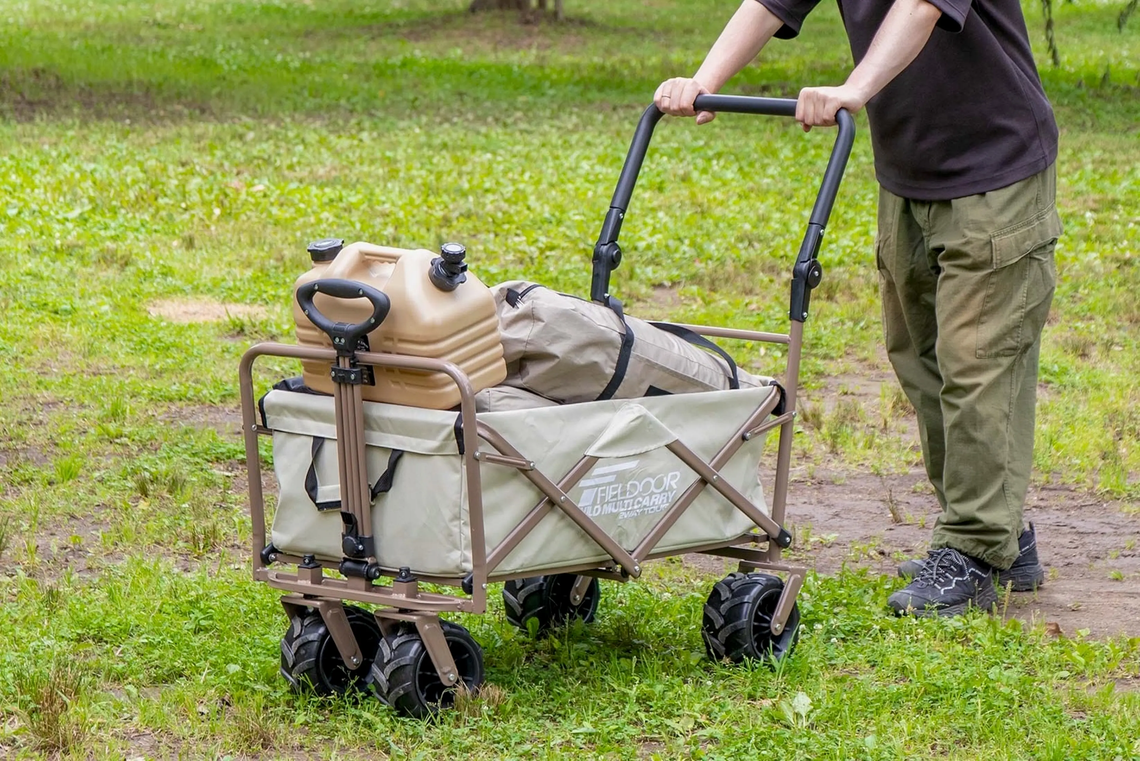 押し引き可能な「2WAY仕様」でSUV的な走破性を実現！ | キャンプ