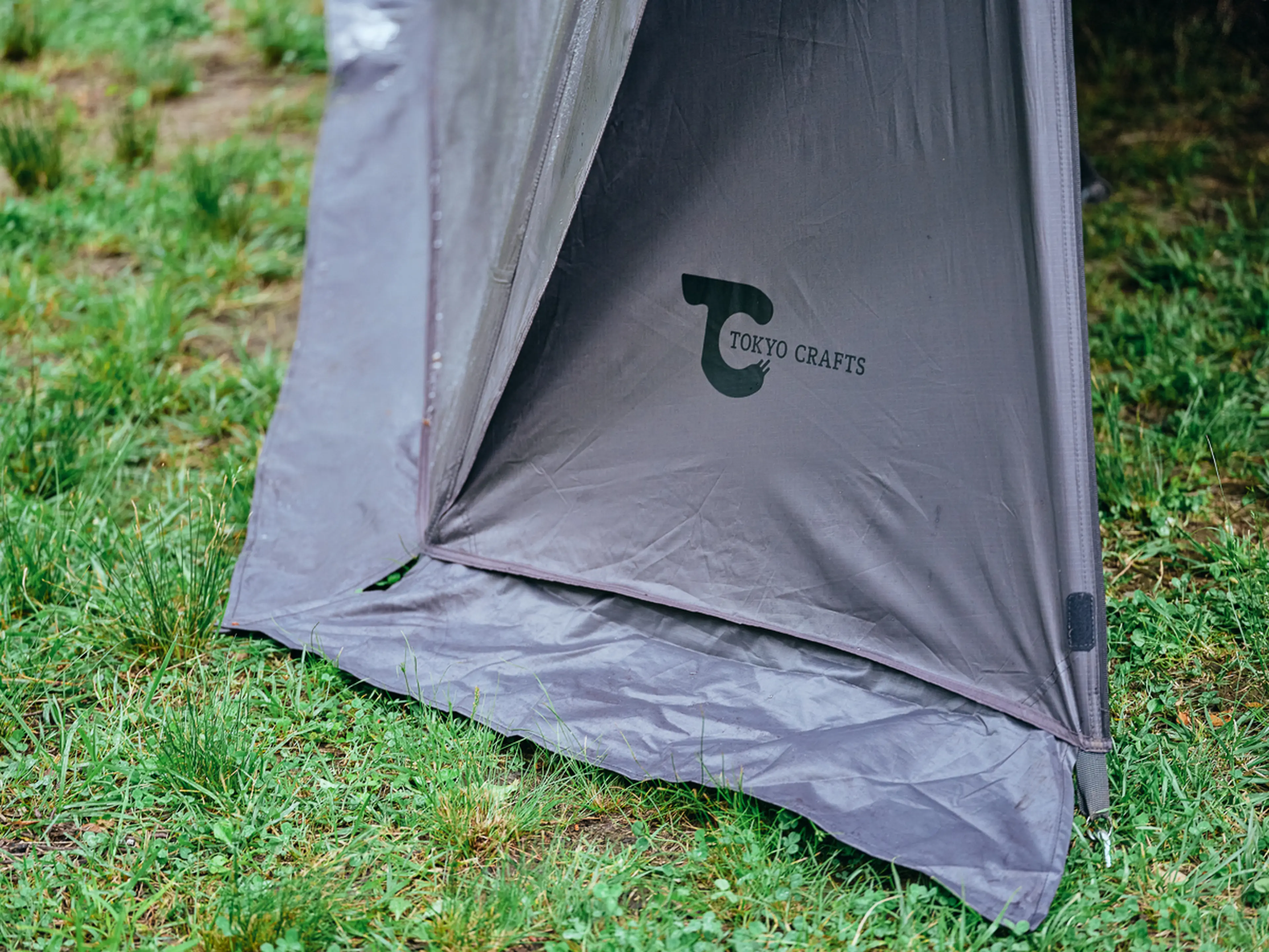 TOKYO CRAFTSの新作テントは「天窓付き」の斬新デザイン