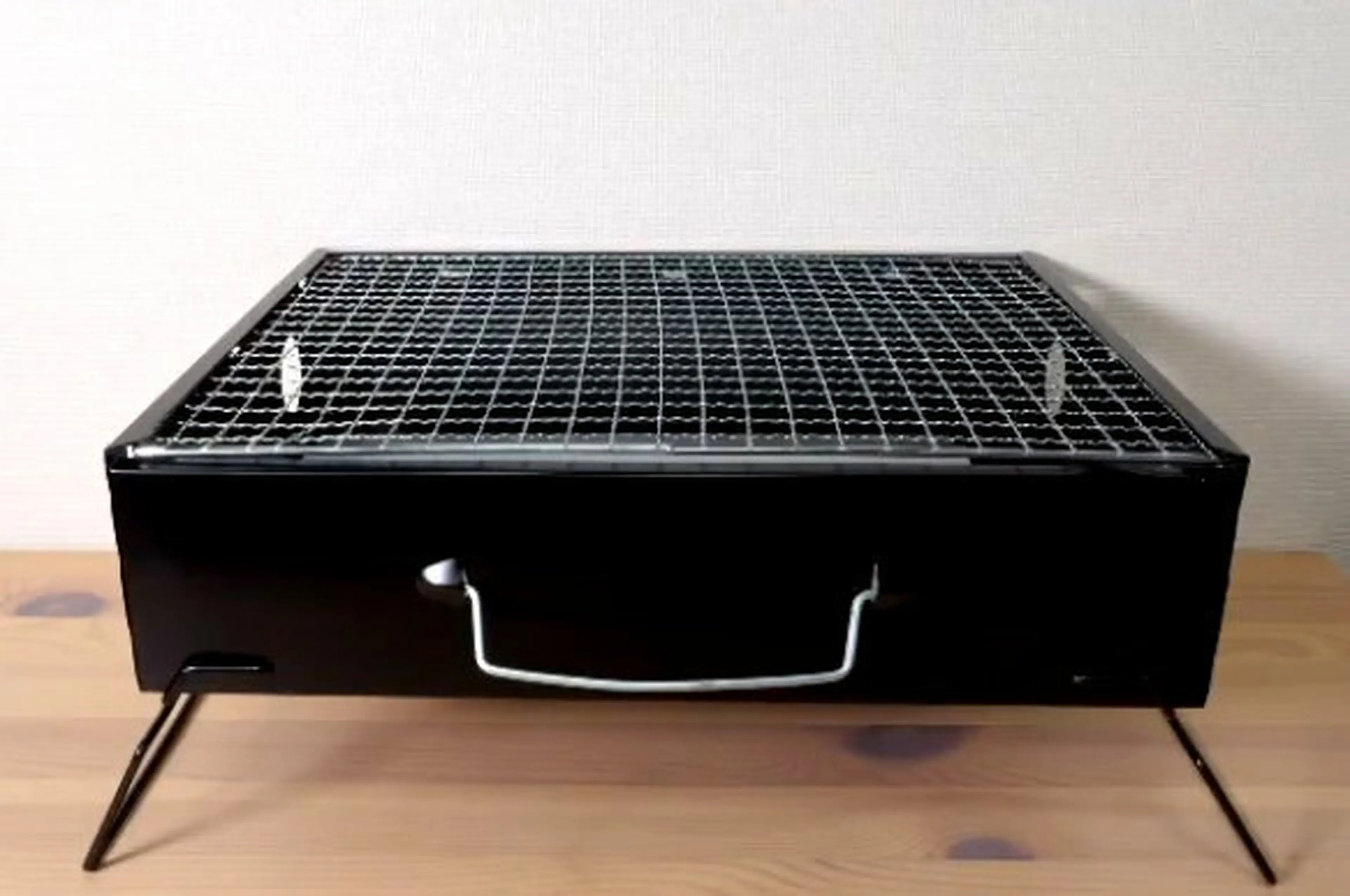 1台2役！ダイソーの「ミニBBQグリル」で調理と焚き火を楽しむ【100均