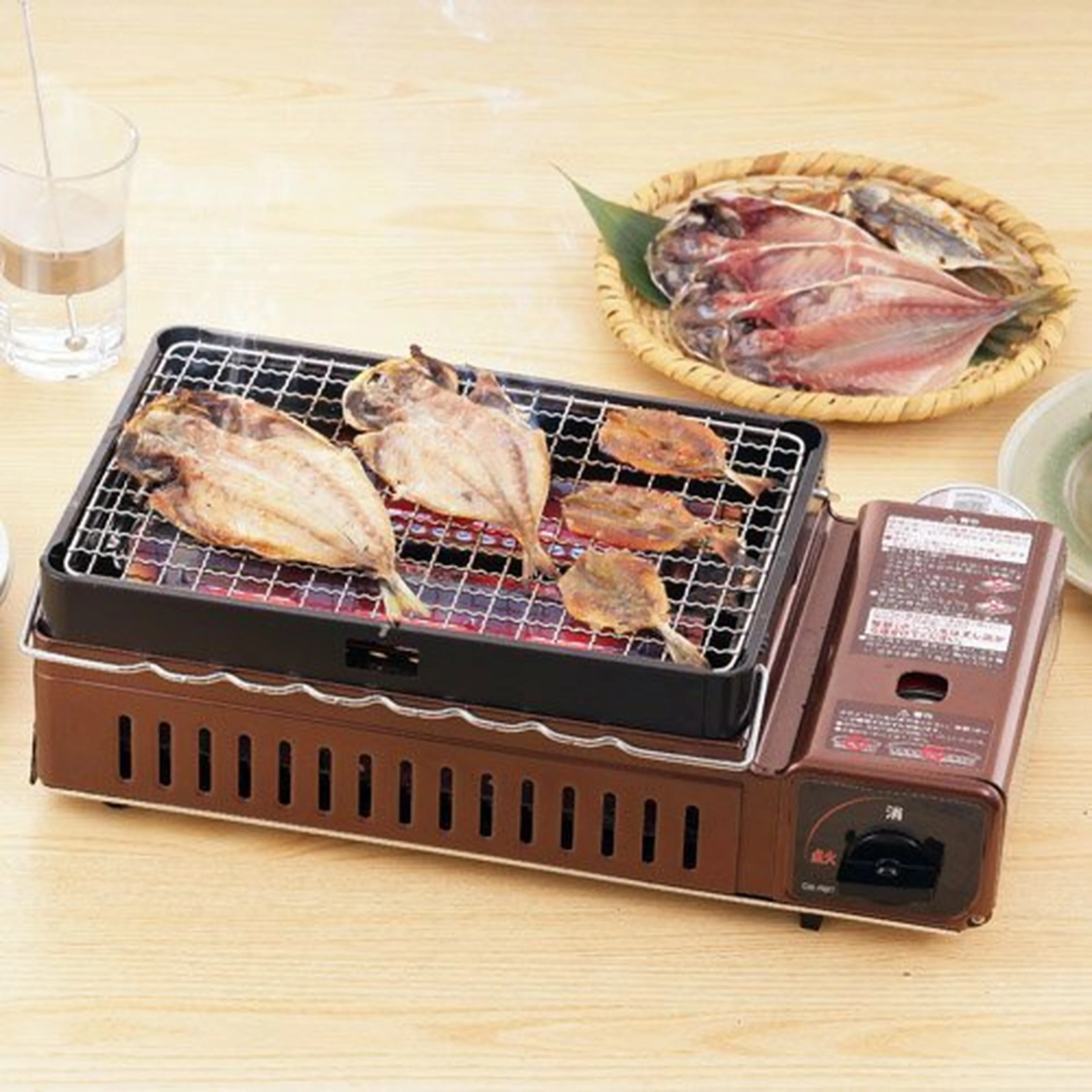 イワタニの炉ばた焼き器「炙りや」の特徴や機能を紹介！2の違い