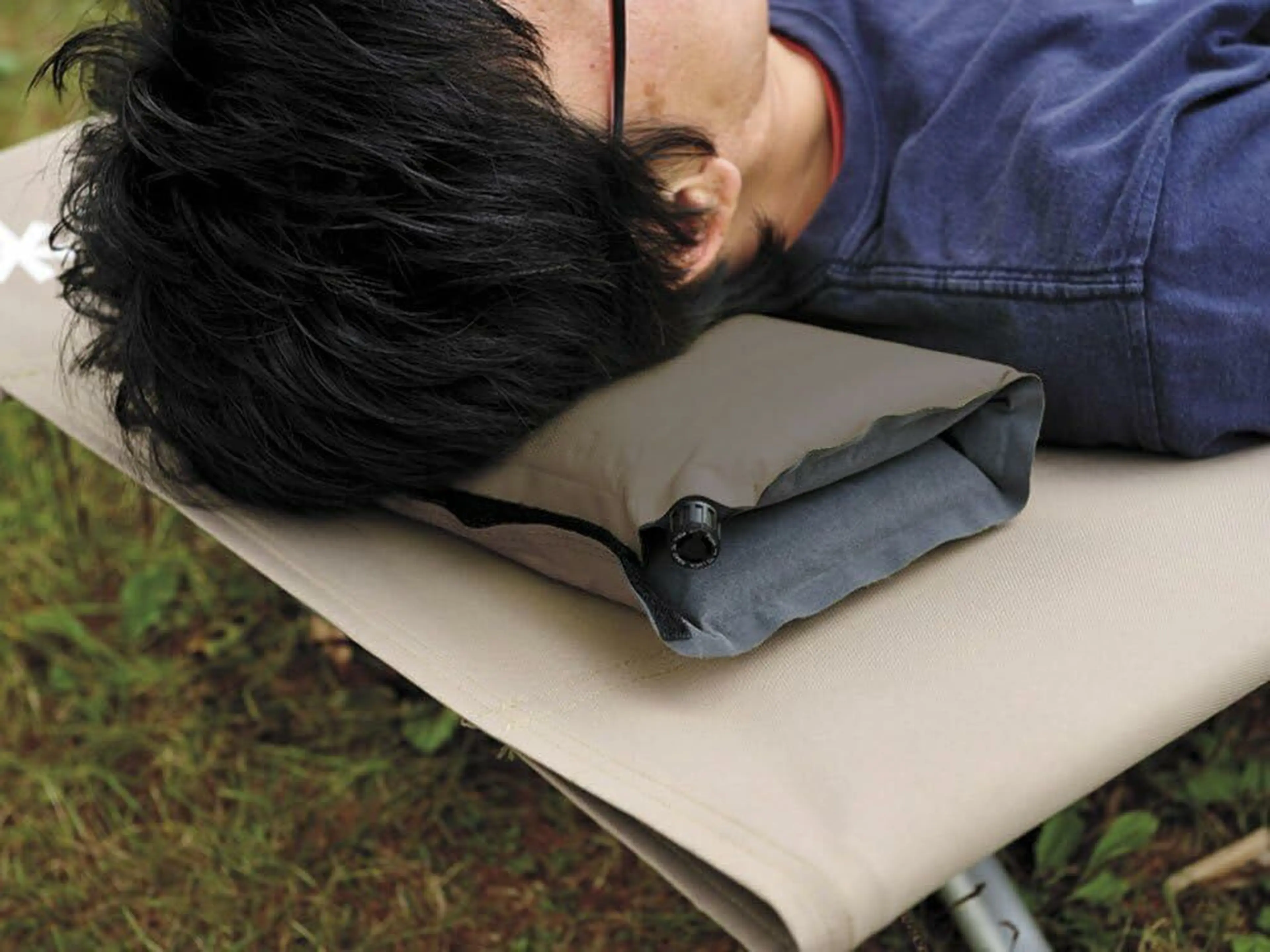 エアピロー キャンプ枕 黒 超軽量コンパクト カバー付き キャンプ用