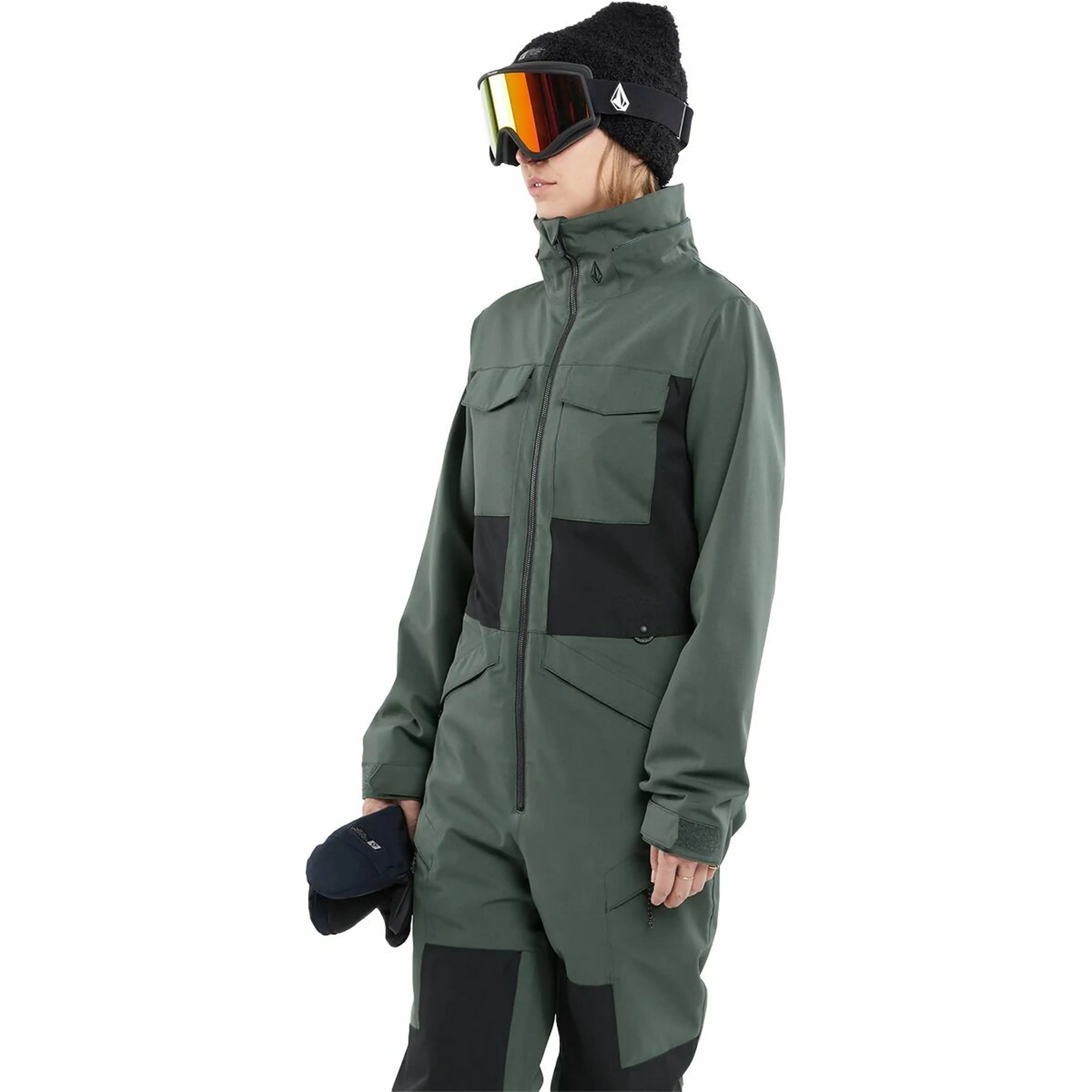 ゲレンデ映えするおしゃれなレディーススノーボードウェアを紹介