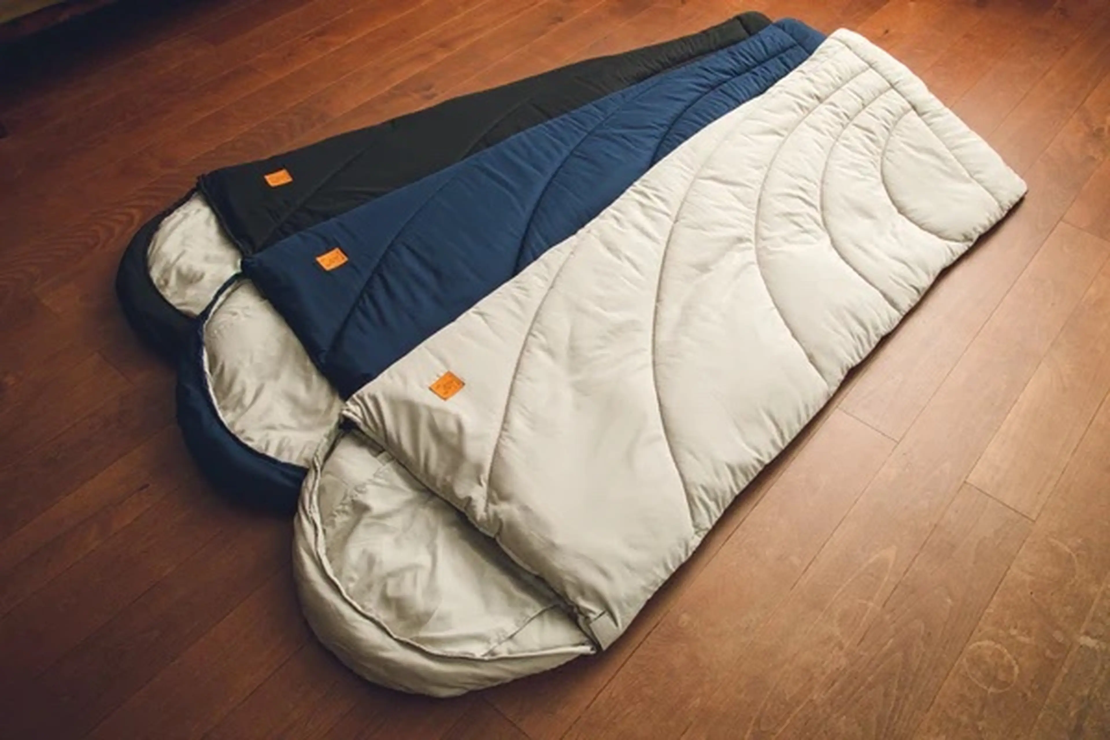 女子ソロキャンでレビュー】キャンパー400人の声から生まれたシュラフ