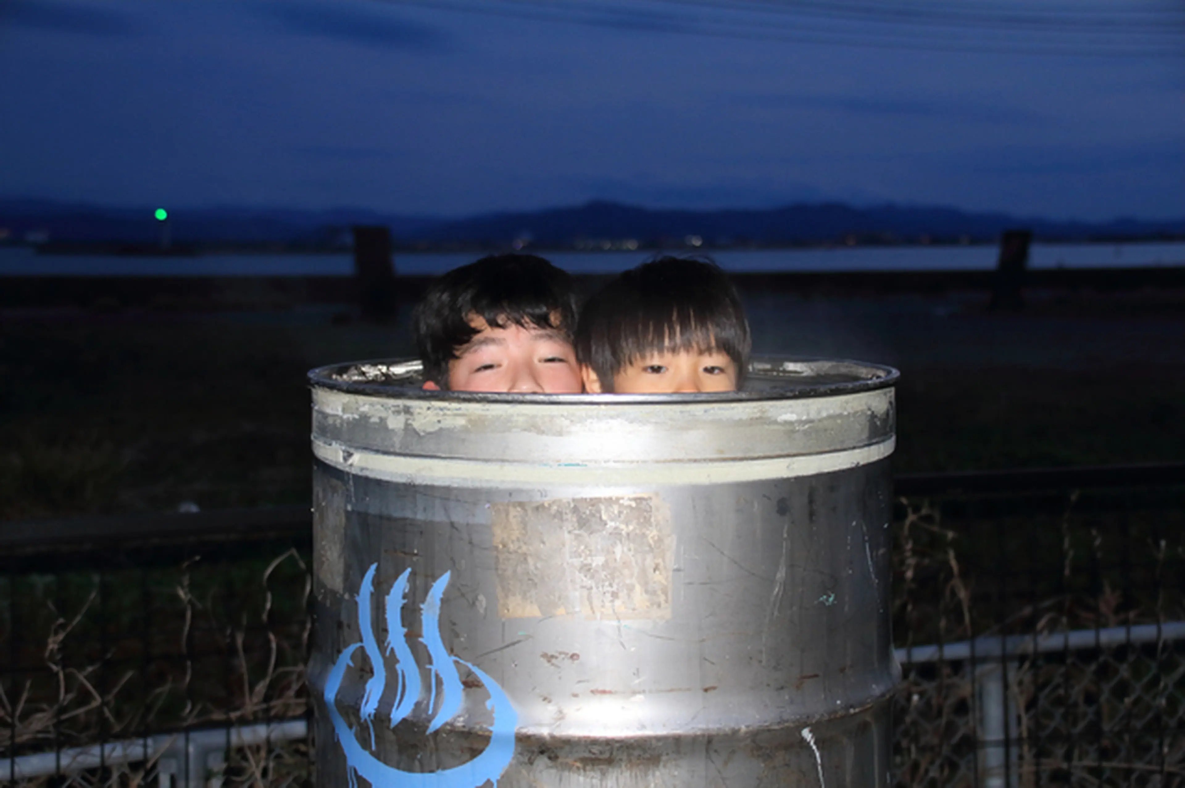 ドラム缶風呂日本一！ゾンビも出てくる「へんな」キャンプ場【日本一