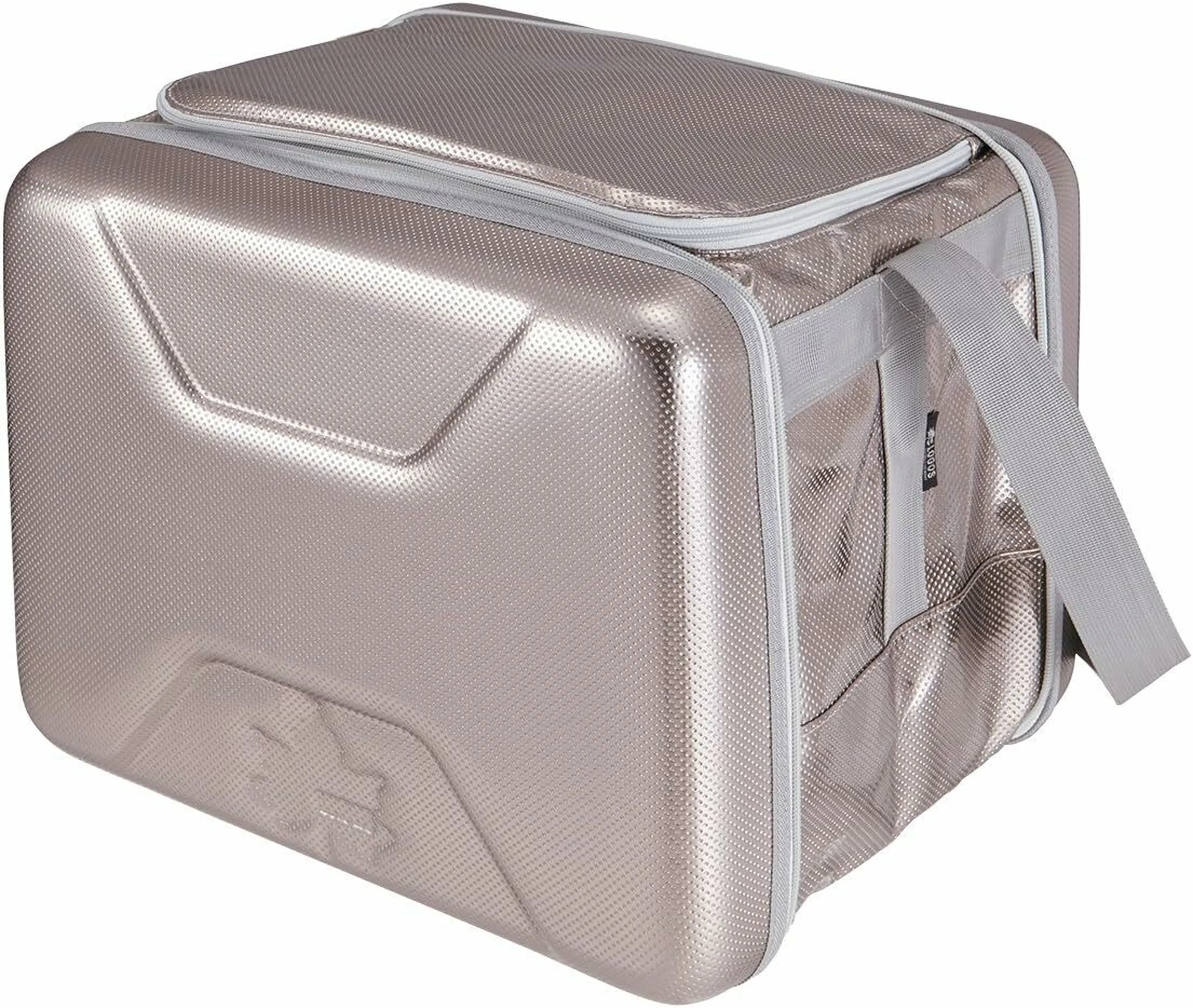 ロゴスのクーラーボックス特集！保冷力をアップさせる方法や結露の防ぎ