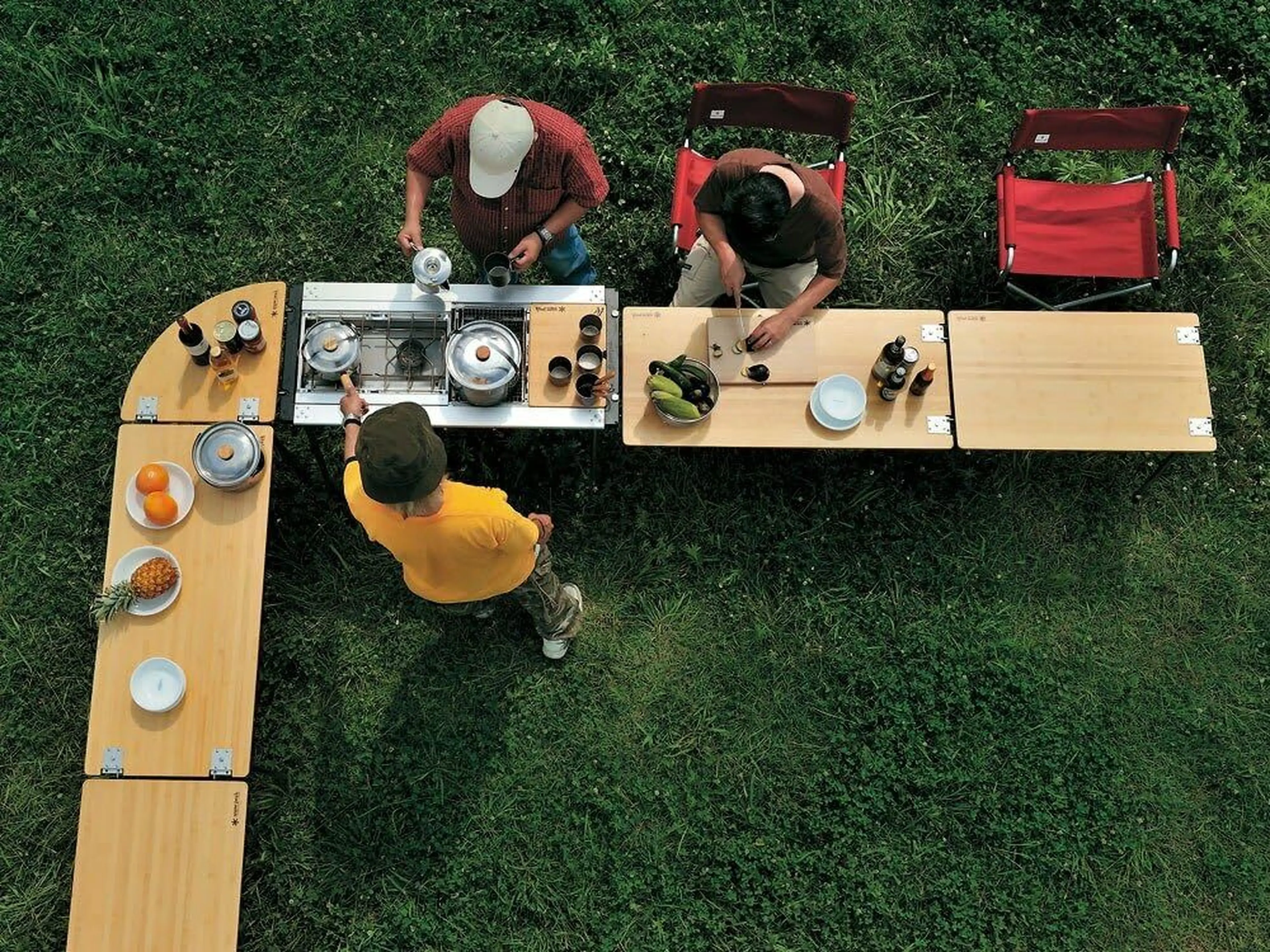 スノーピークのテーブルはアレンジ自在！キャンプでも自宅でも活躍する