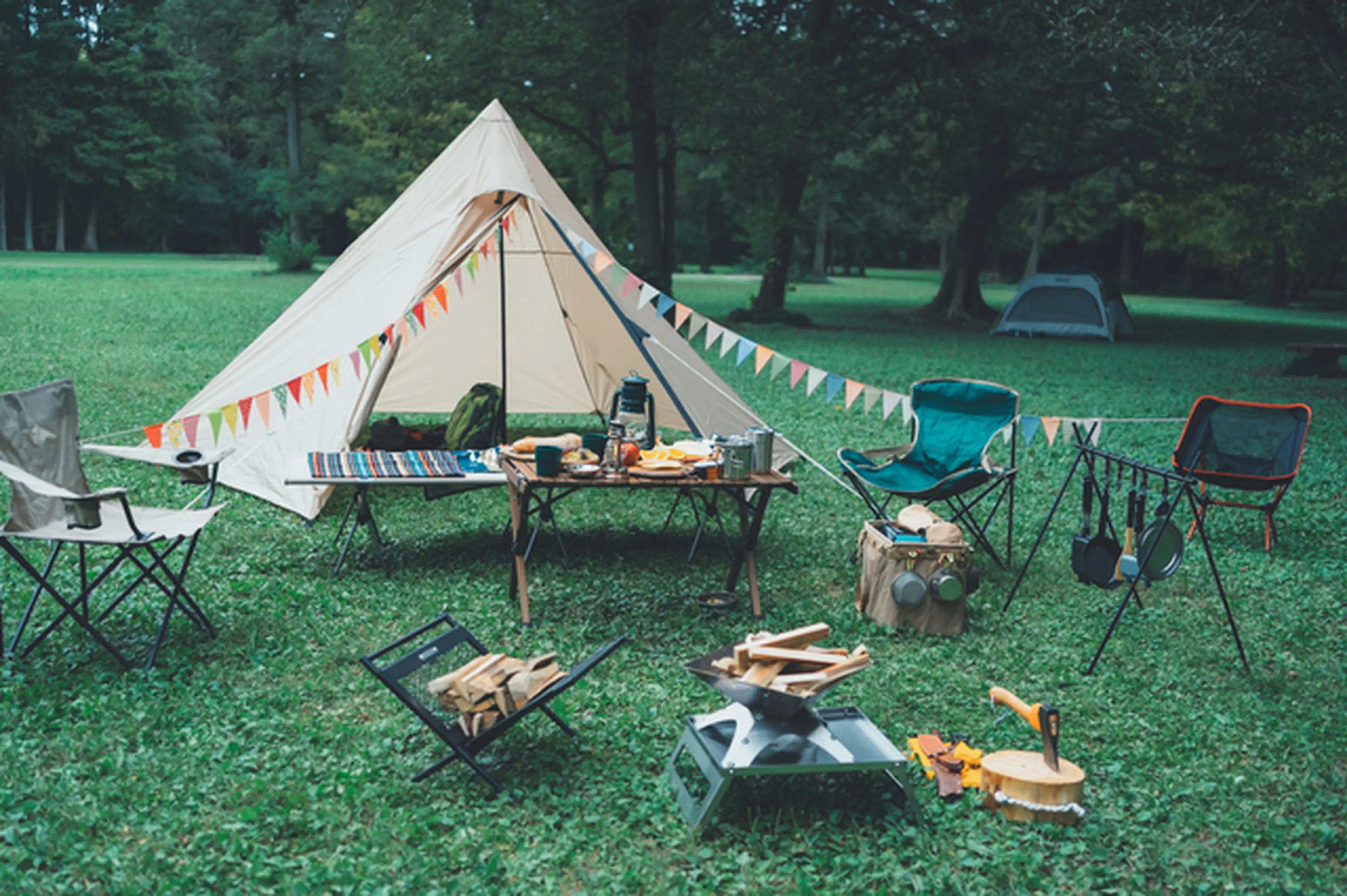 Grouse　アウトドア ローチェア　ブラック LOW CHAIR (BLACK) | Grouse (グラウス)