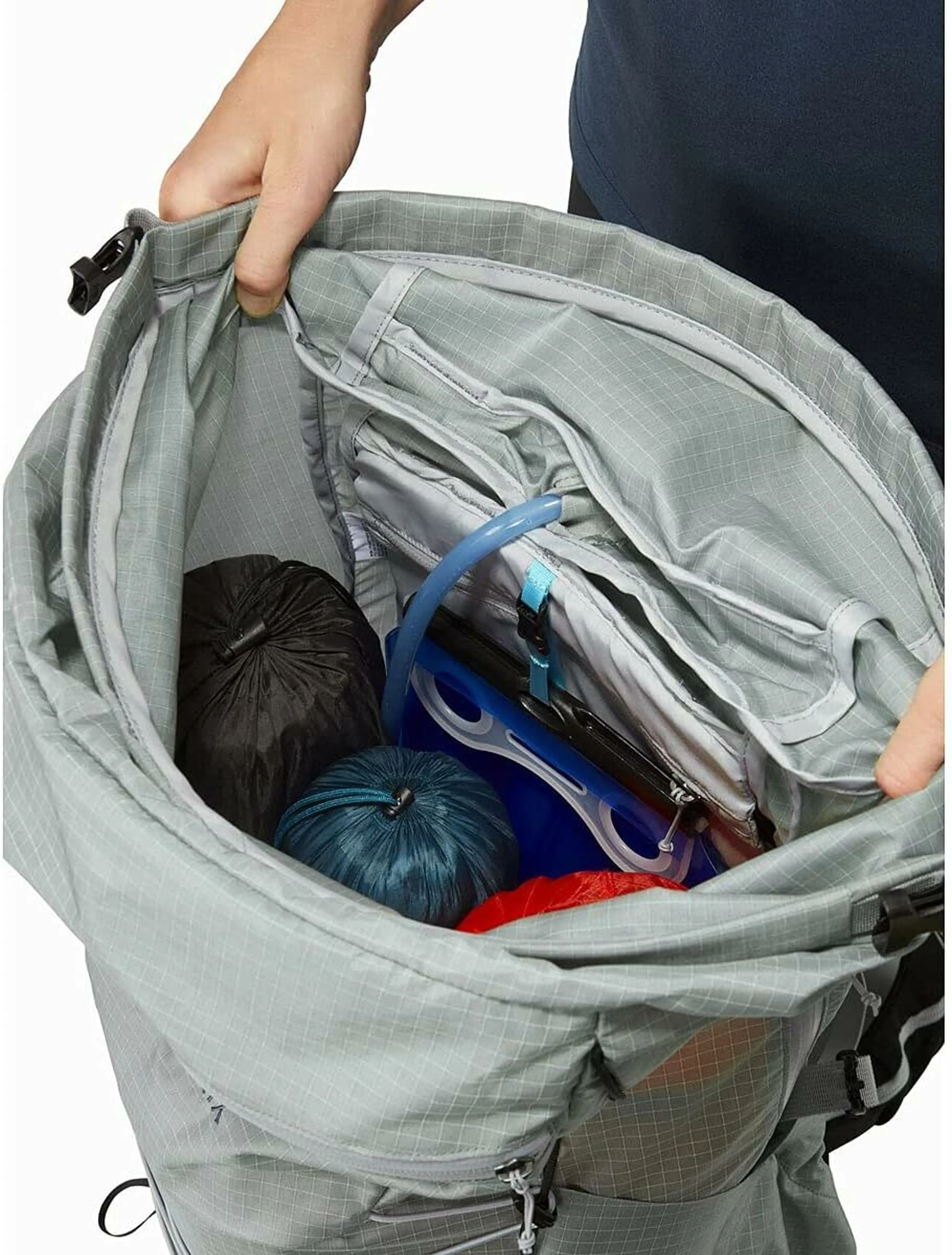 アークテリクスのリュックおすすめ16選！人気モデルやコーデも紹介