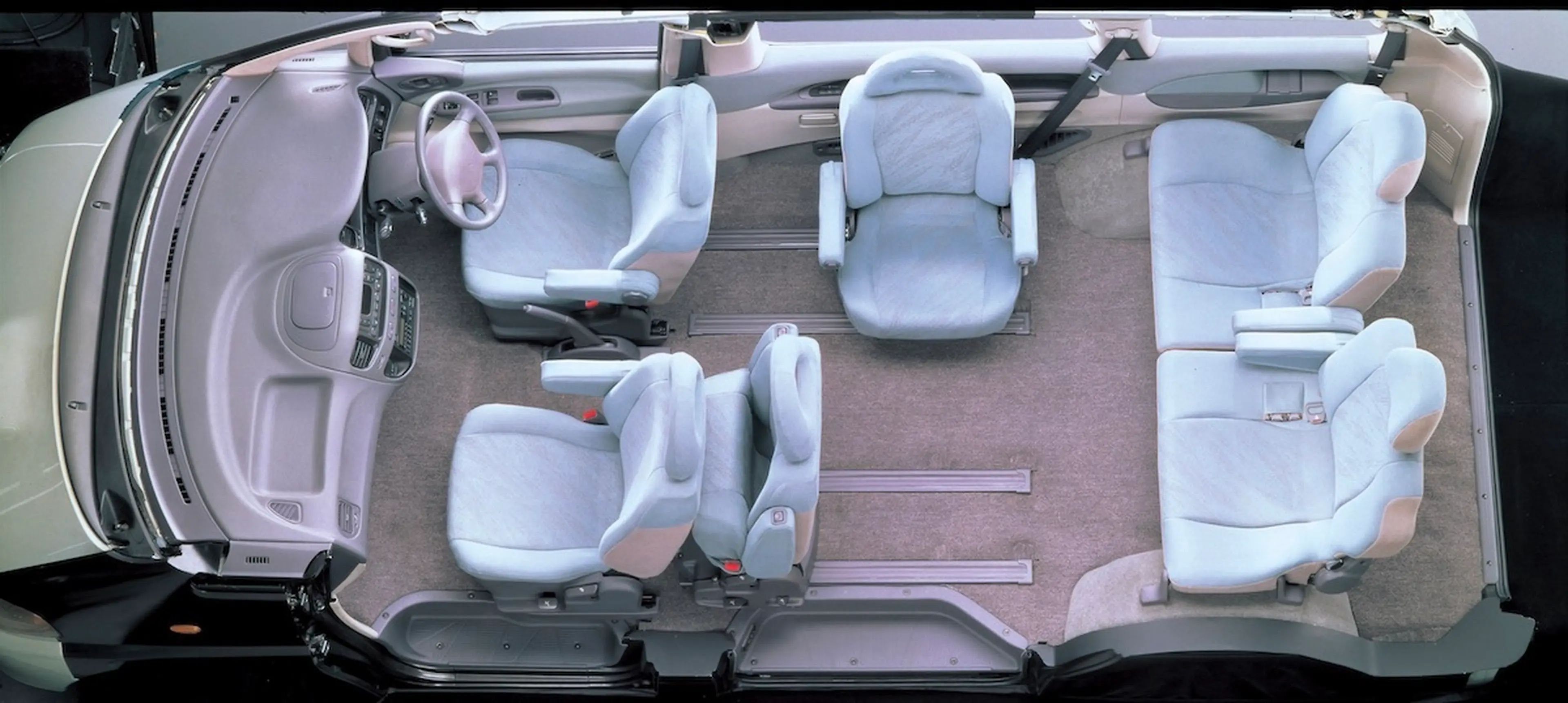 いま乗りたいファミキャン名車】4WDミニバンなら最強！パジェロを祖に