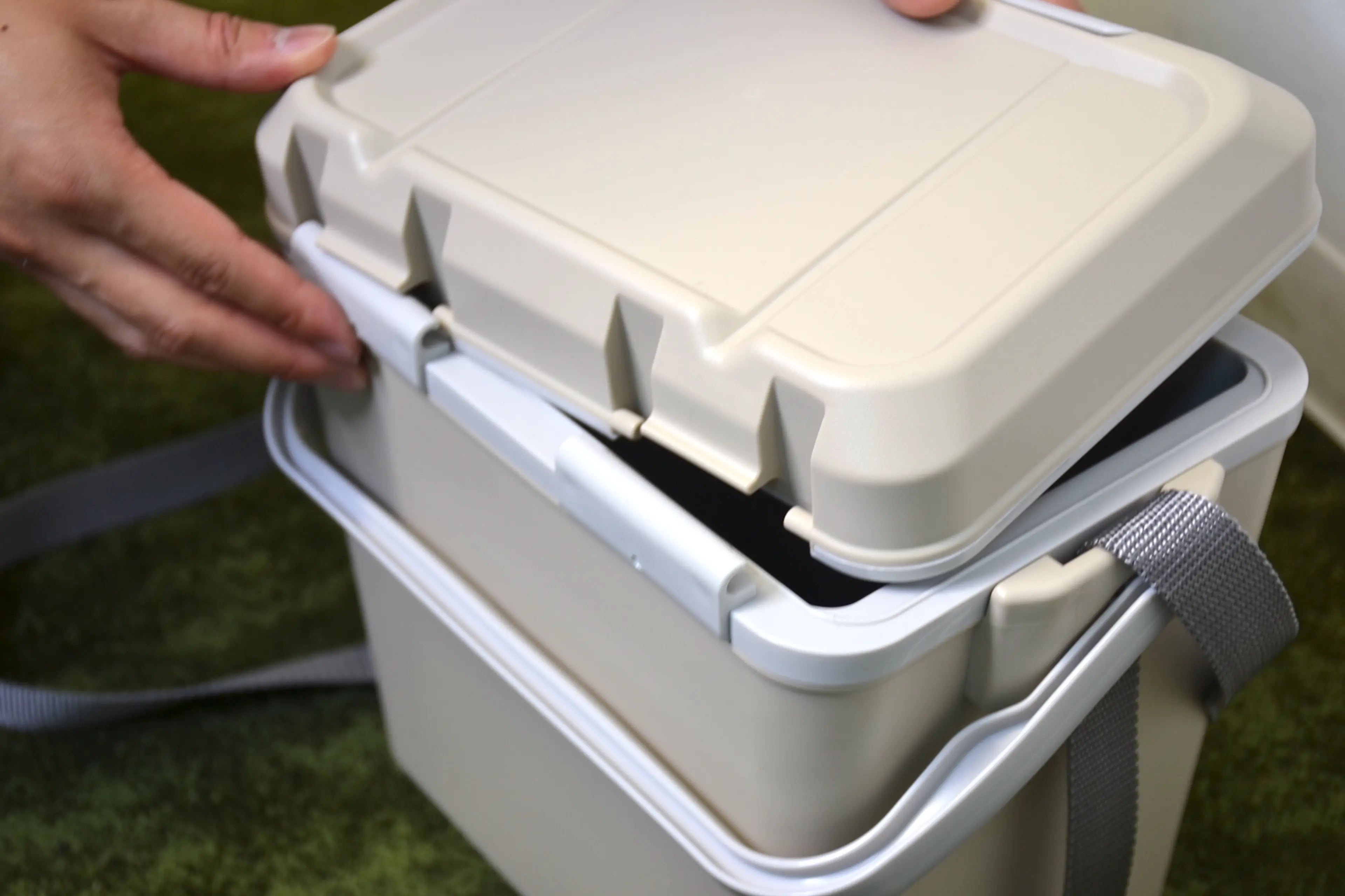 税込998円】コメリのクーラーボックスがコスパ最強！保冷力・使い勝手