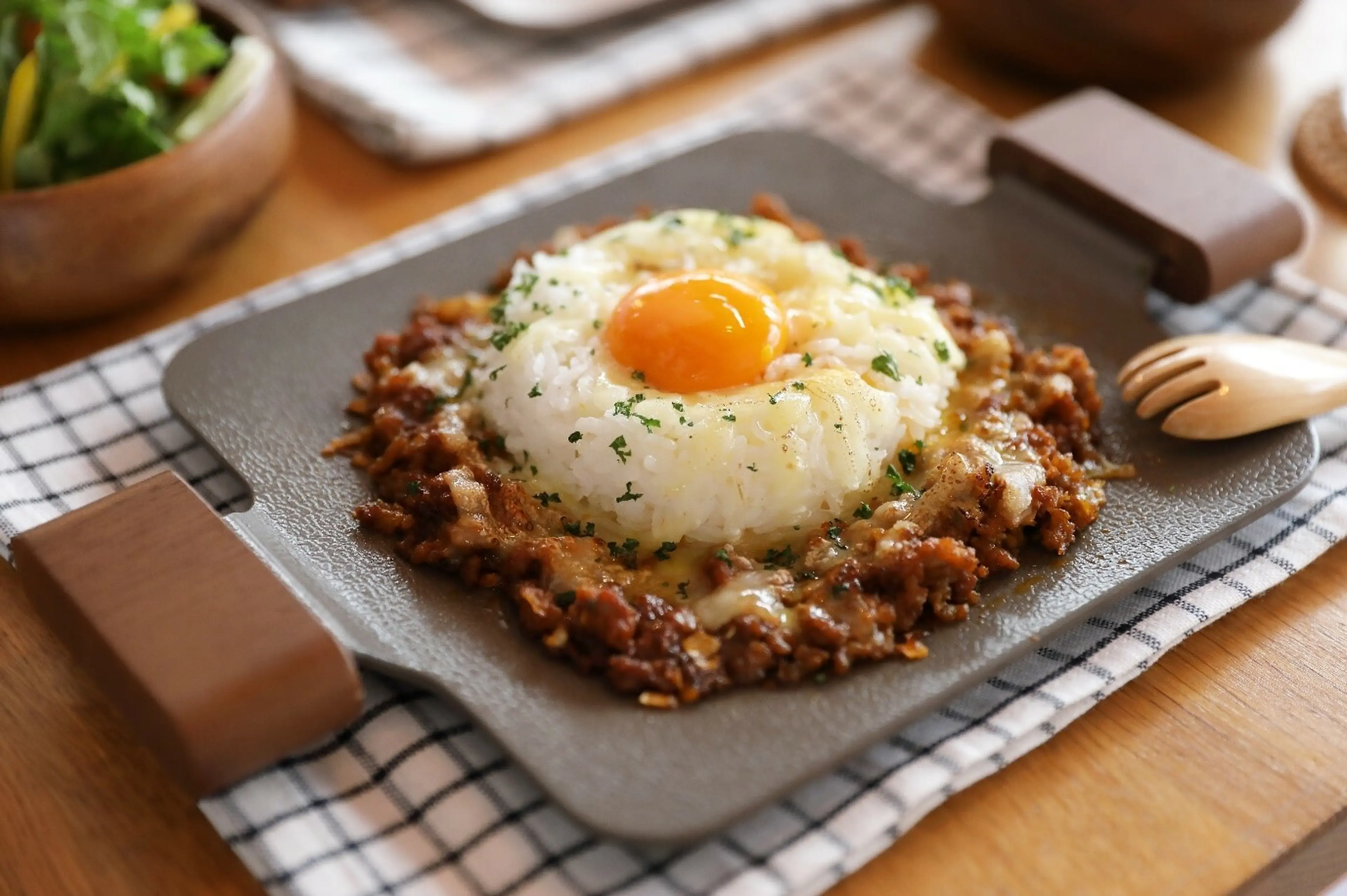 ソロキャンプで使いたい！韓国発「ソリッド グリルパン」にミニサイズ