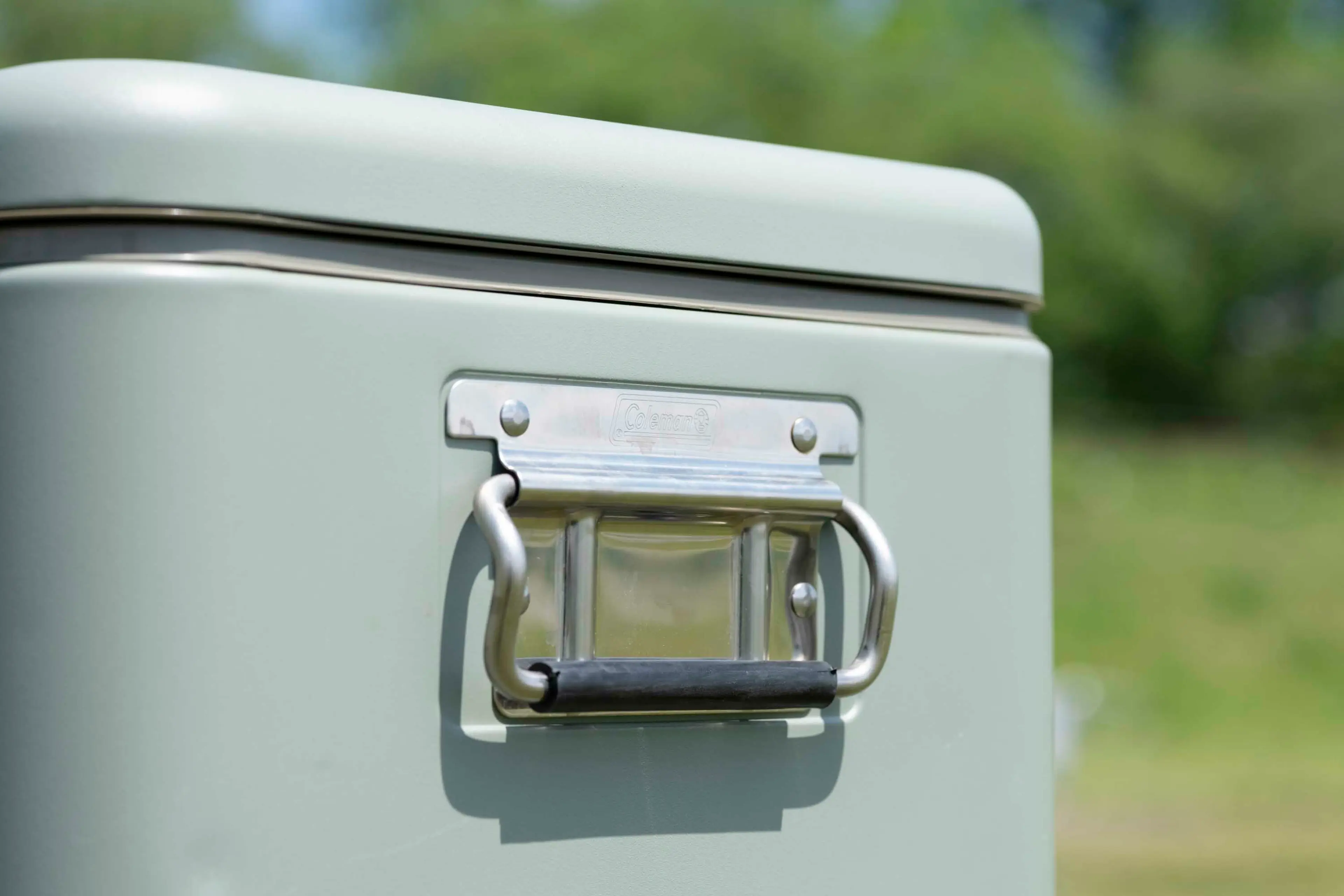 Coleman - コールマン　ステンレススチールベルトクーラー　５４ＱＴ 54QT スチールベルトクーラー（ミッドナイト）の通販｜キャンプ
