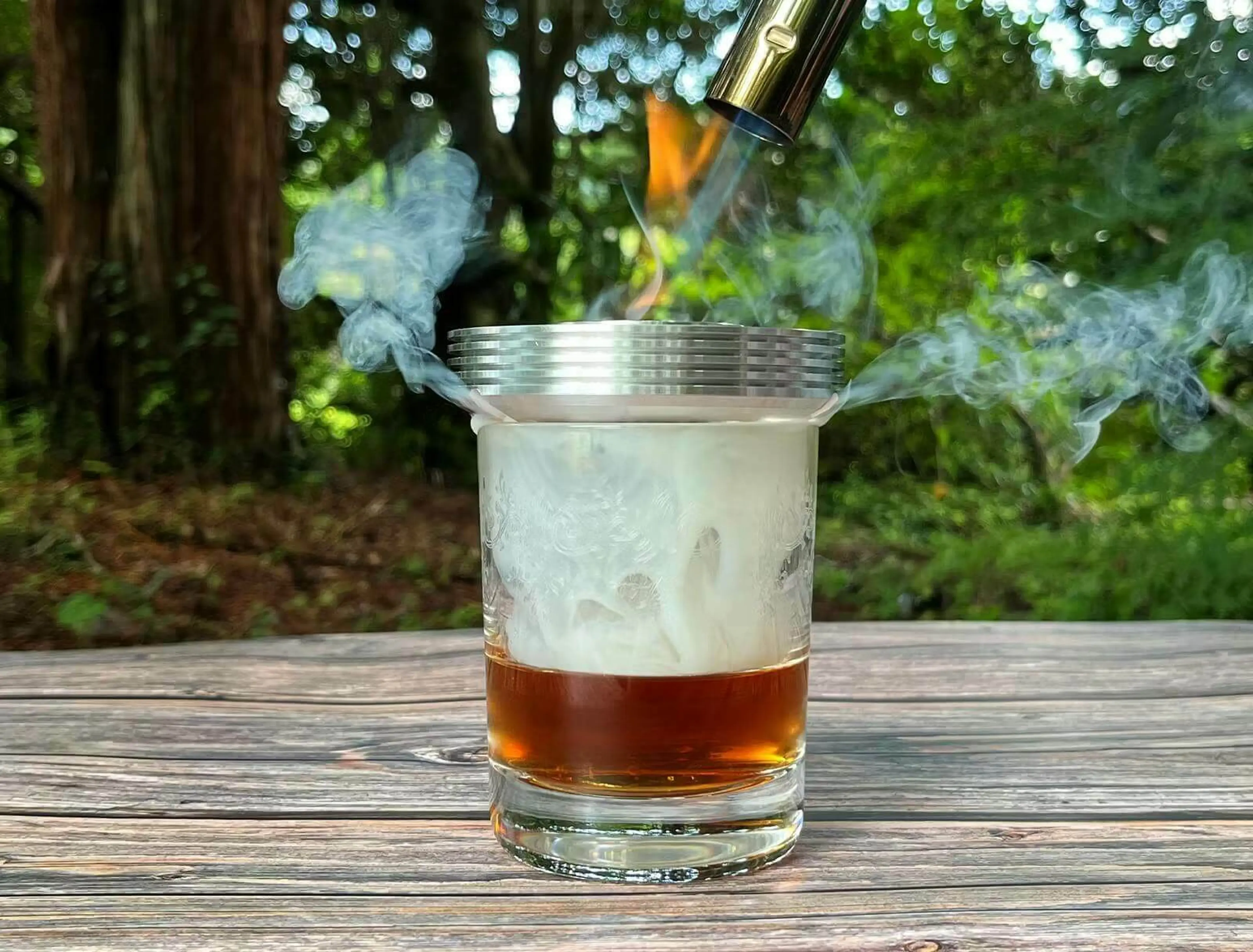 大人気の再入荷ギア】グラスひとつで燻製ができるジュラルミン製