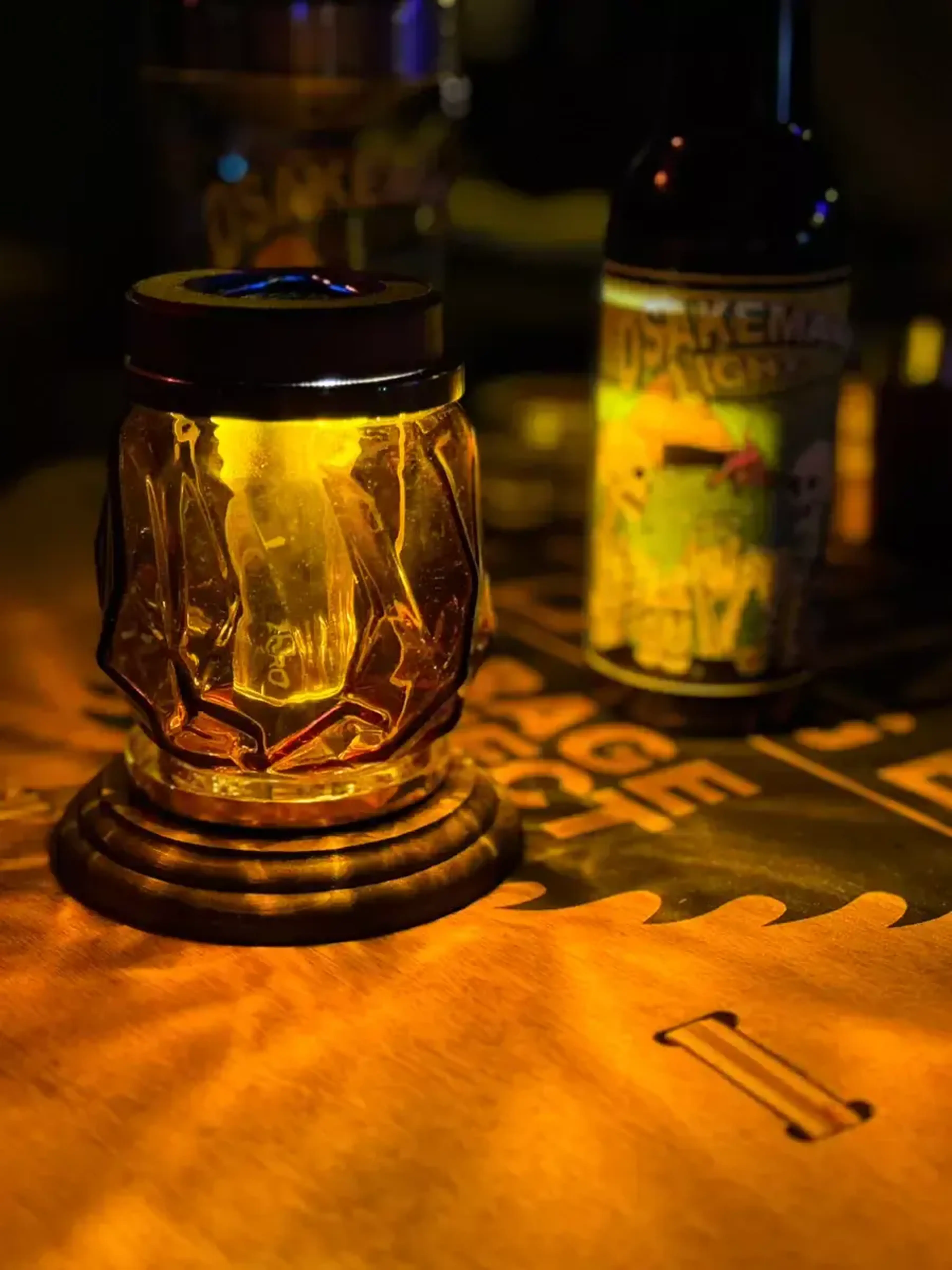 手持ちのホヤを主役に変える！ランタンをインテリア化するウッドパーツ