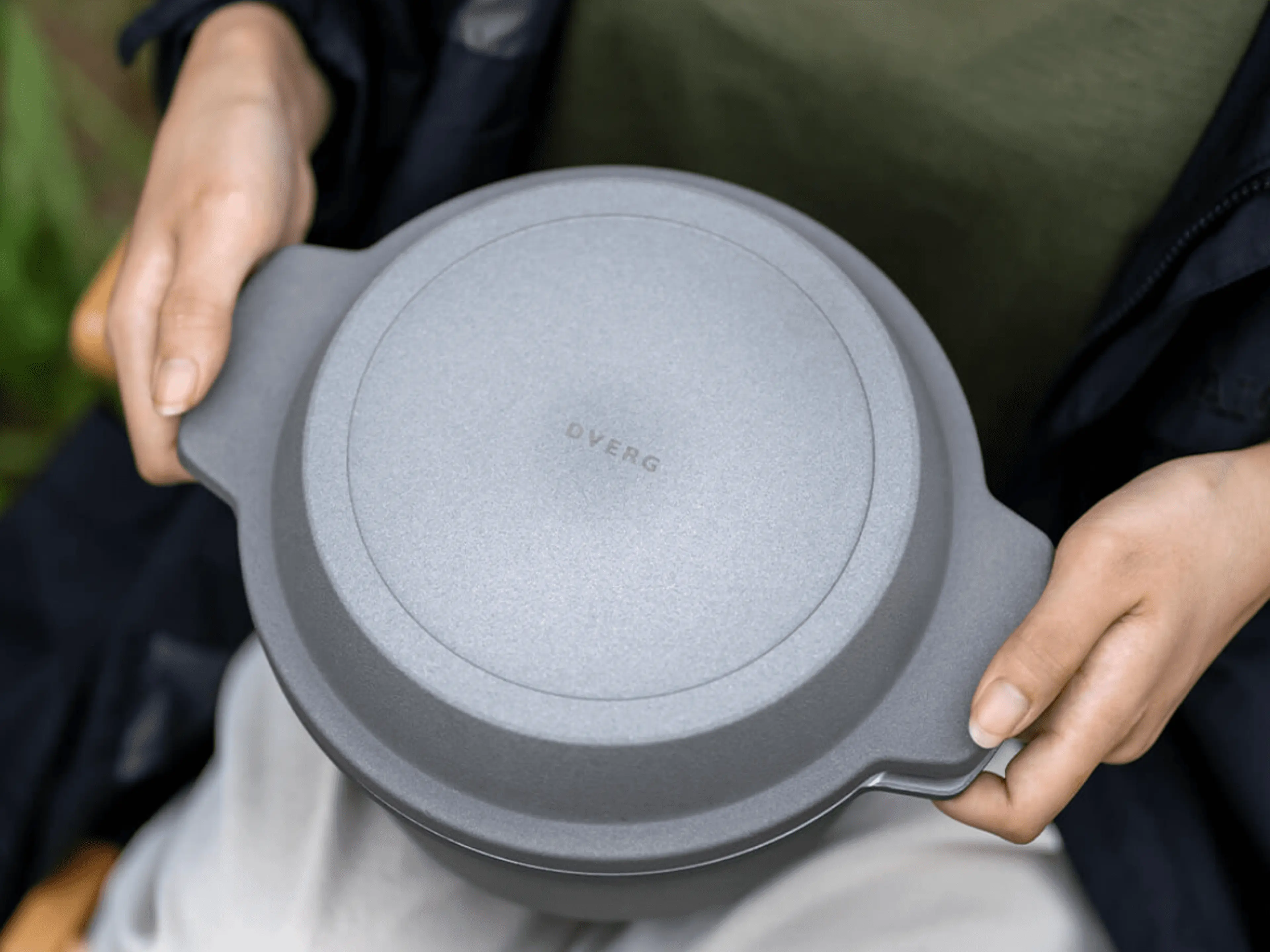 軽量で持ち運びやすいアルミ製ダッチオーブンおすすめ7選 | キャンプ