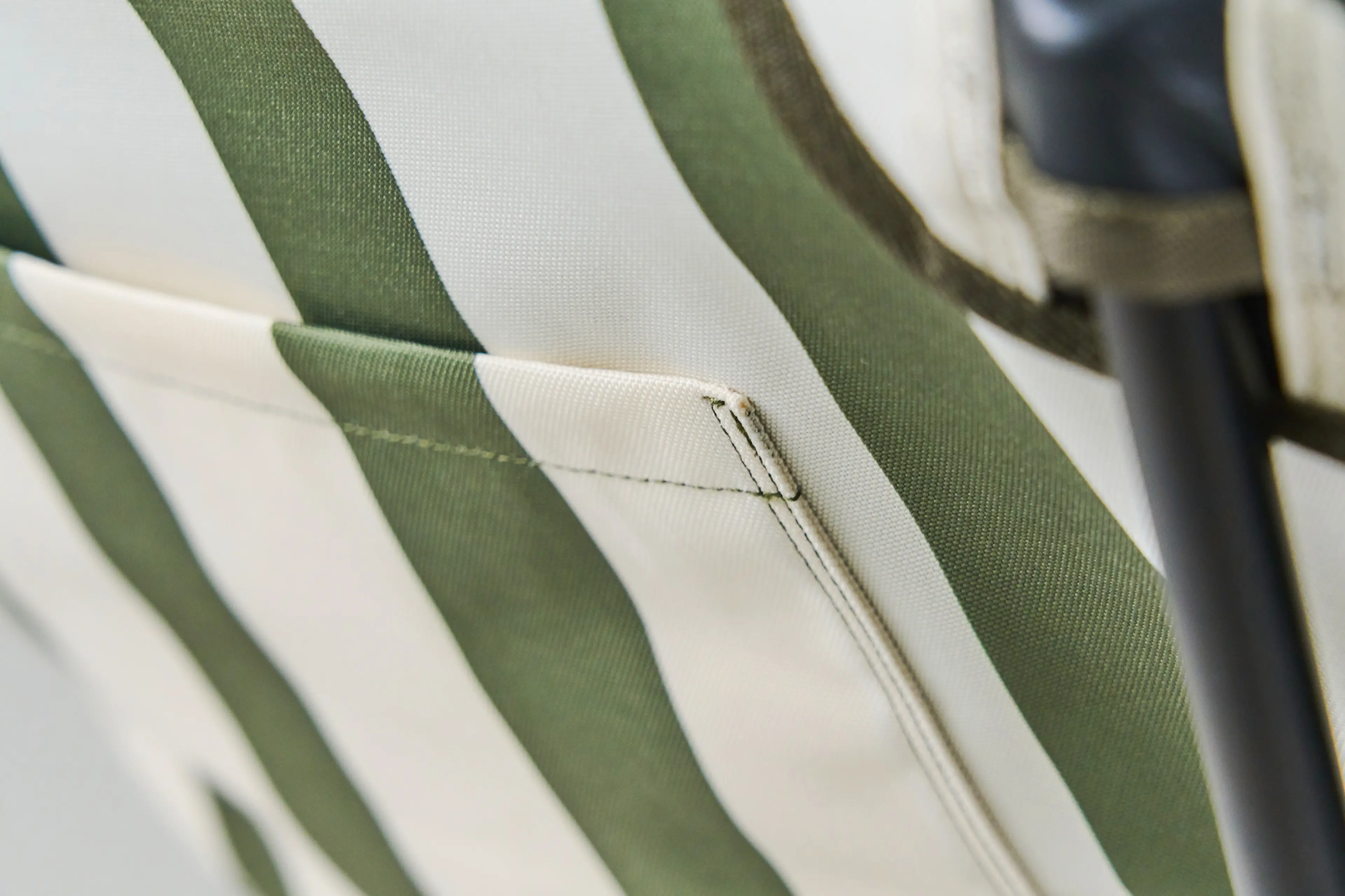 こんなの待ってた！バッグにもなる革新的「アウトドアチェア