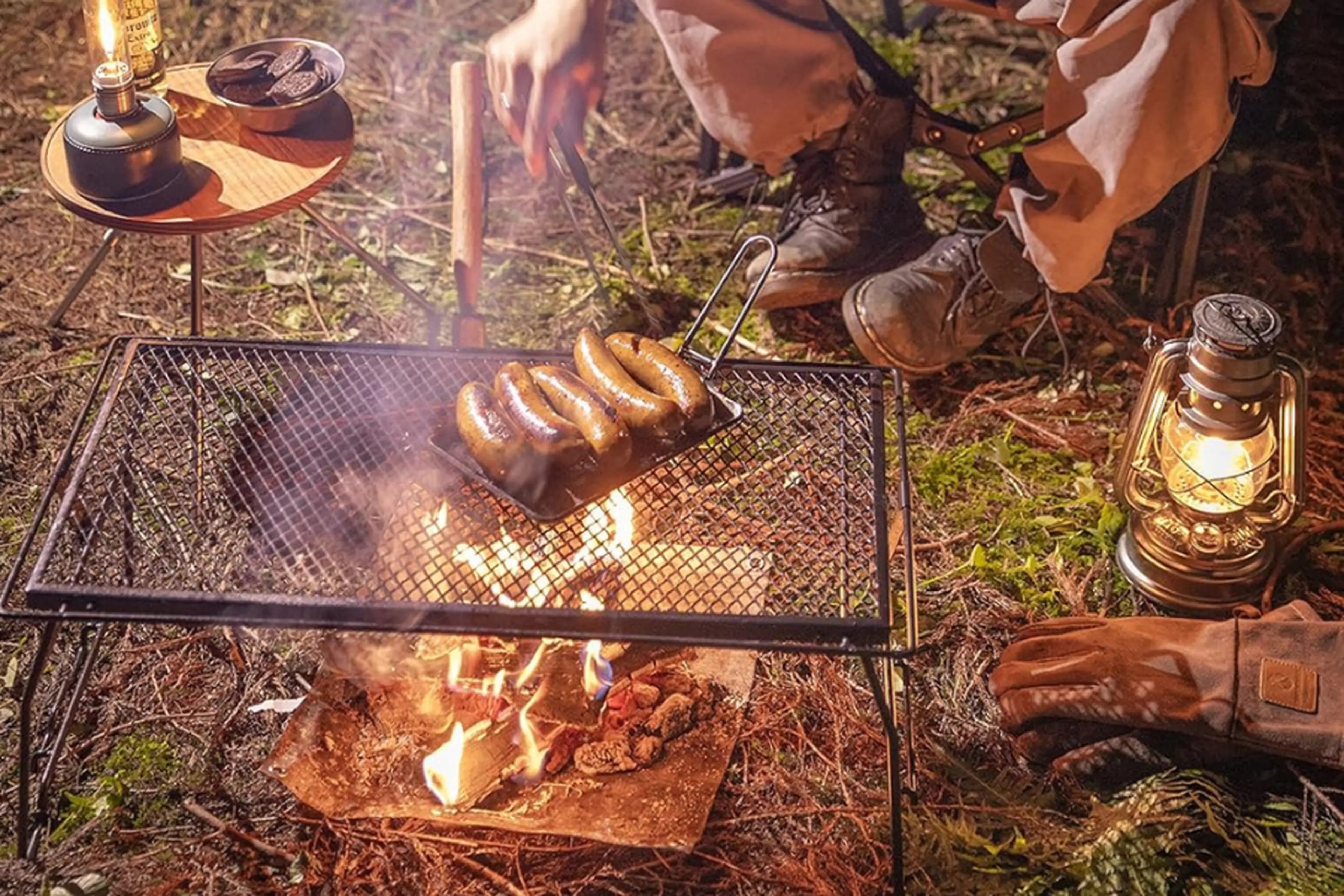 キャンプ向けアイアンテーブルおすすめ22選！人気の折りたたみモデルを