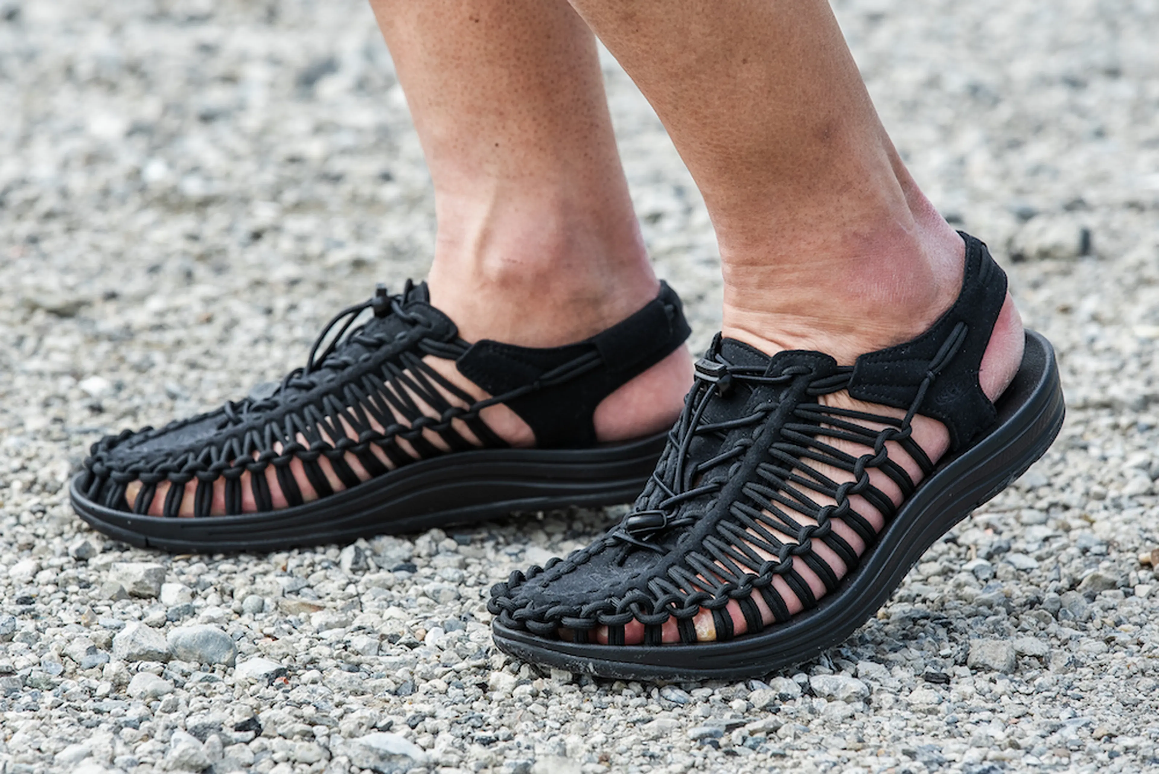 ワンピなど最旬ア！ 徹底レビュー】KEEN(キーン)のユニーク！使用感やサイズ感を 靴