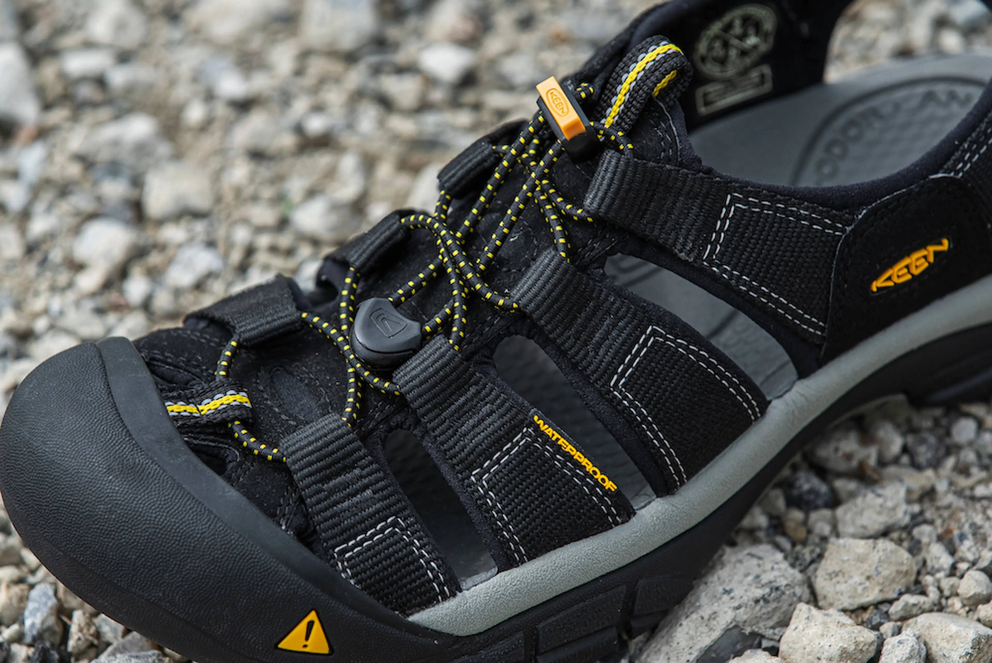 徹底レビュー】KEEN(キーン)のニューポート！使用感やニュー