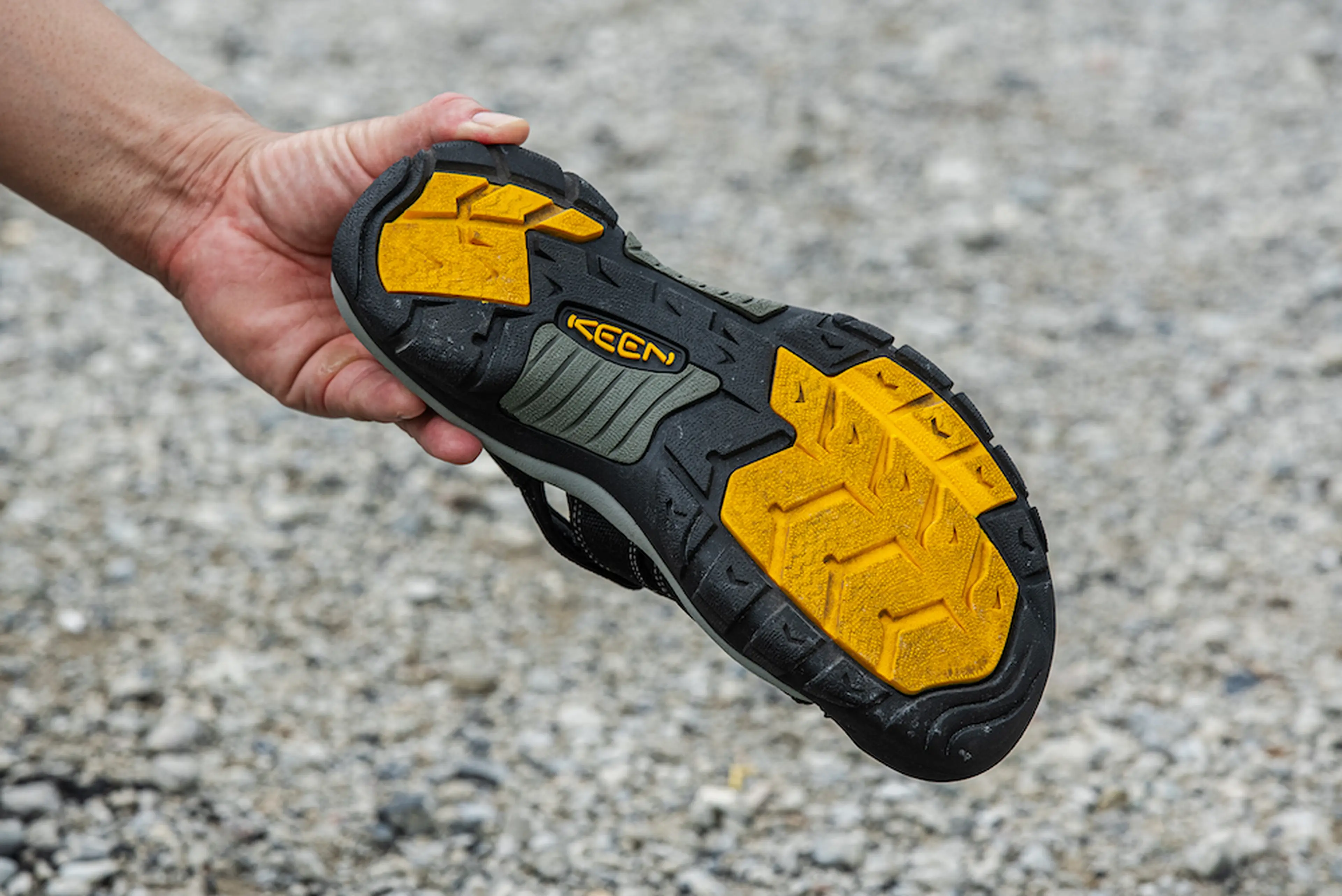 KEEN キーンニューポート 徹底レビュー】KEEN(キーン)のニューポート！使用感やニュー