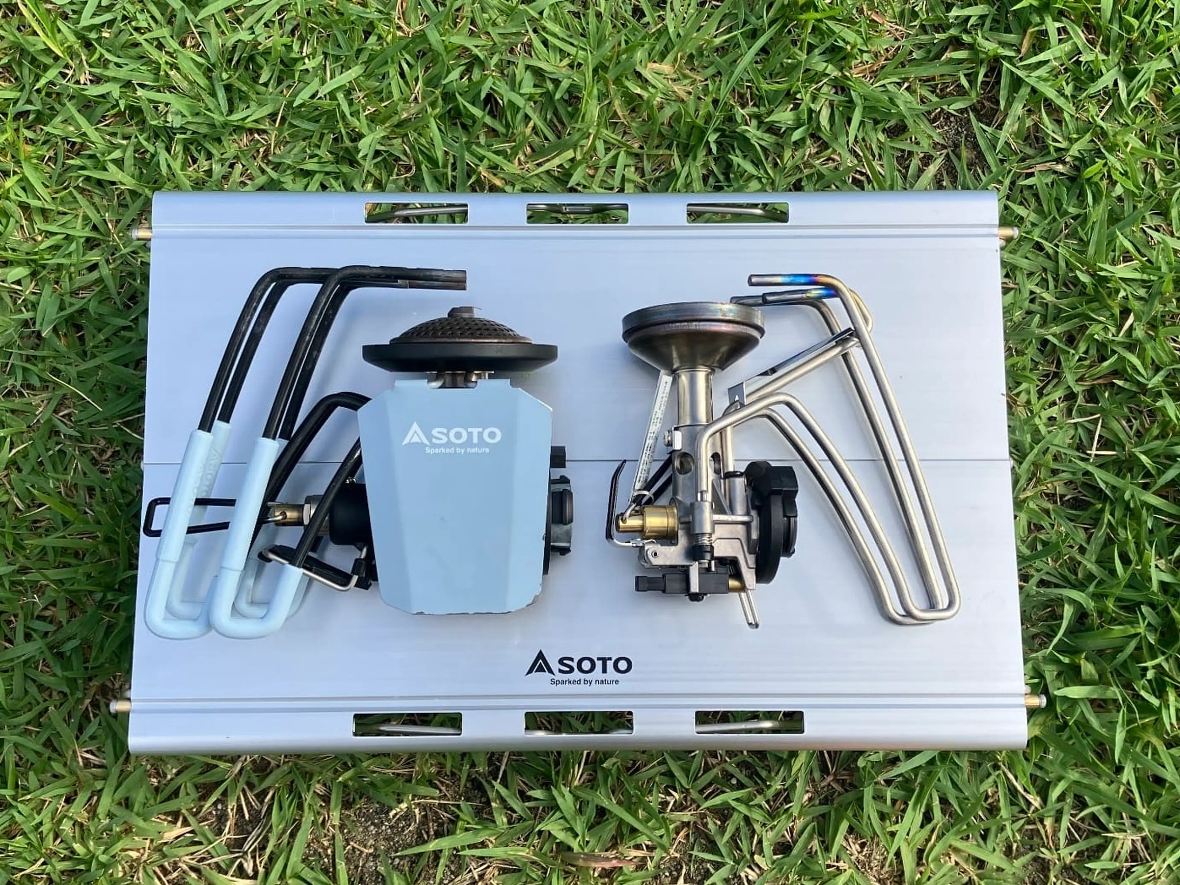 [キャンプ用品まとめ売り] SOTO ST-350 コールマンケトル ナイフ 他 キャンプ用品まとめ売り] SOTO ST-350 コールマンケトル ナイフ