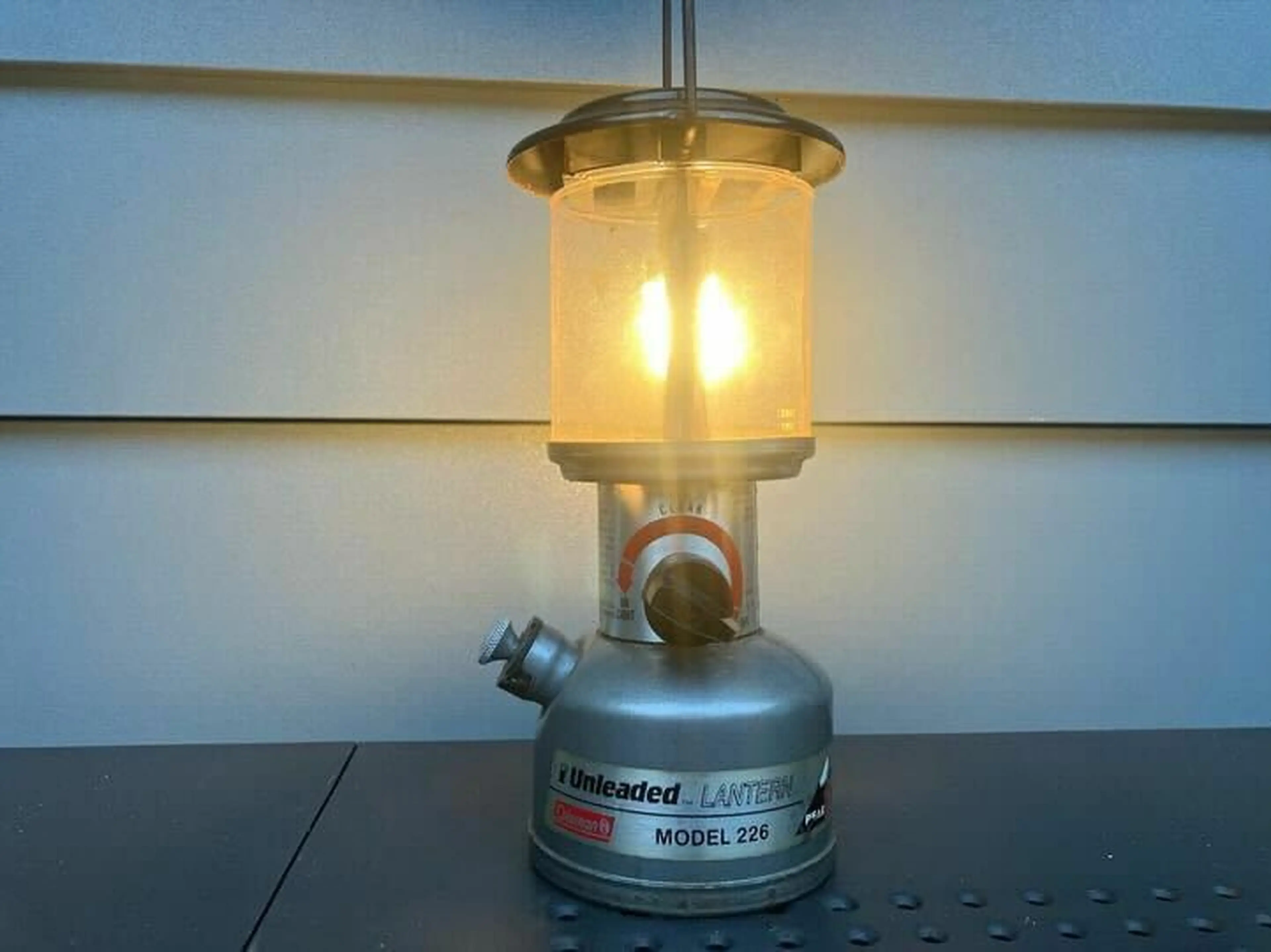 Coleman コールマンガソリンランタン Unleaded model226 レア【新品