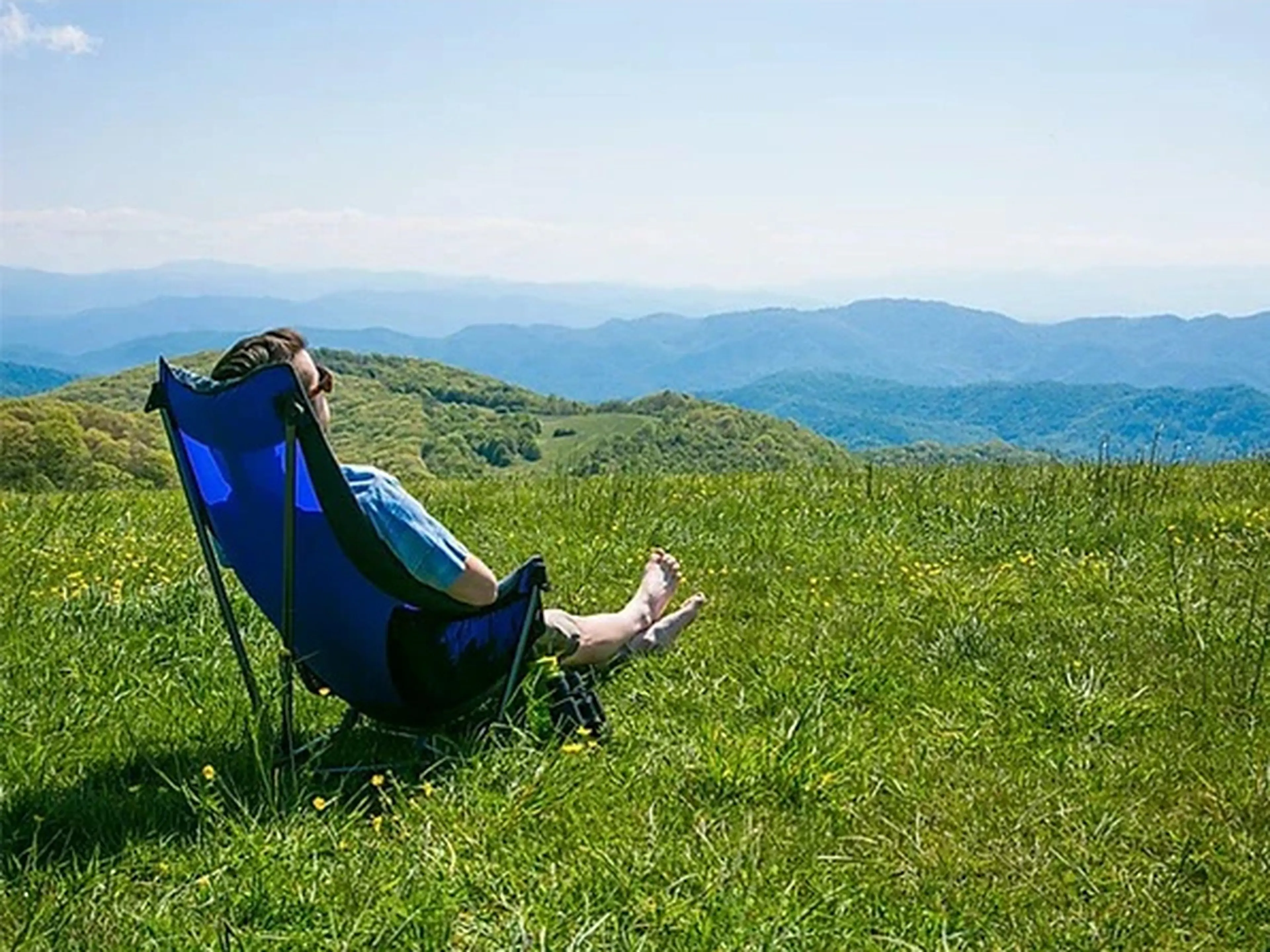 ENO(イーノ)のチェアはまるでハンモックのような座り心地