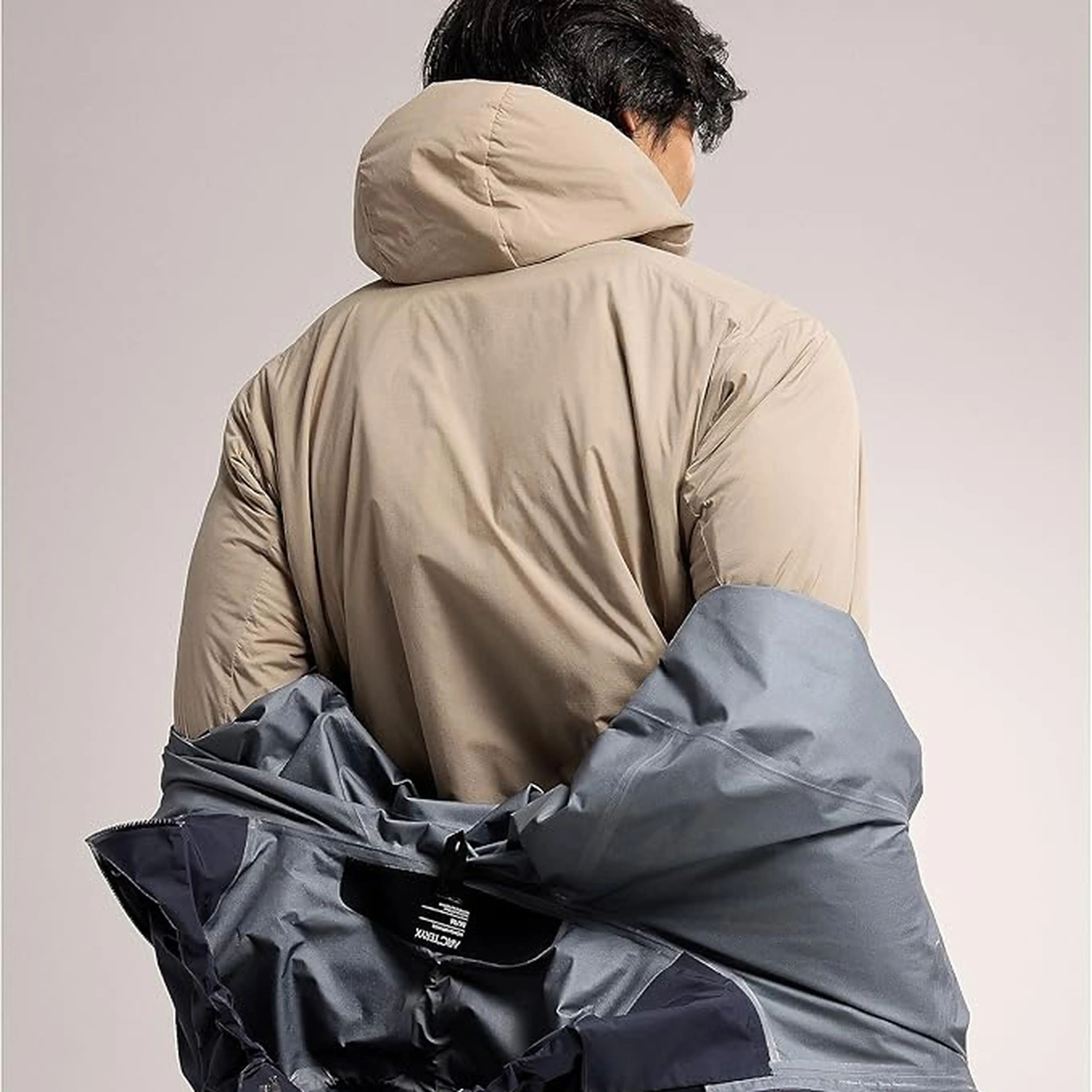 ARC'TERYX ゴアテックス フード付きマウンテンパーカー アークテリクス