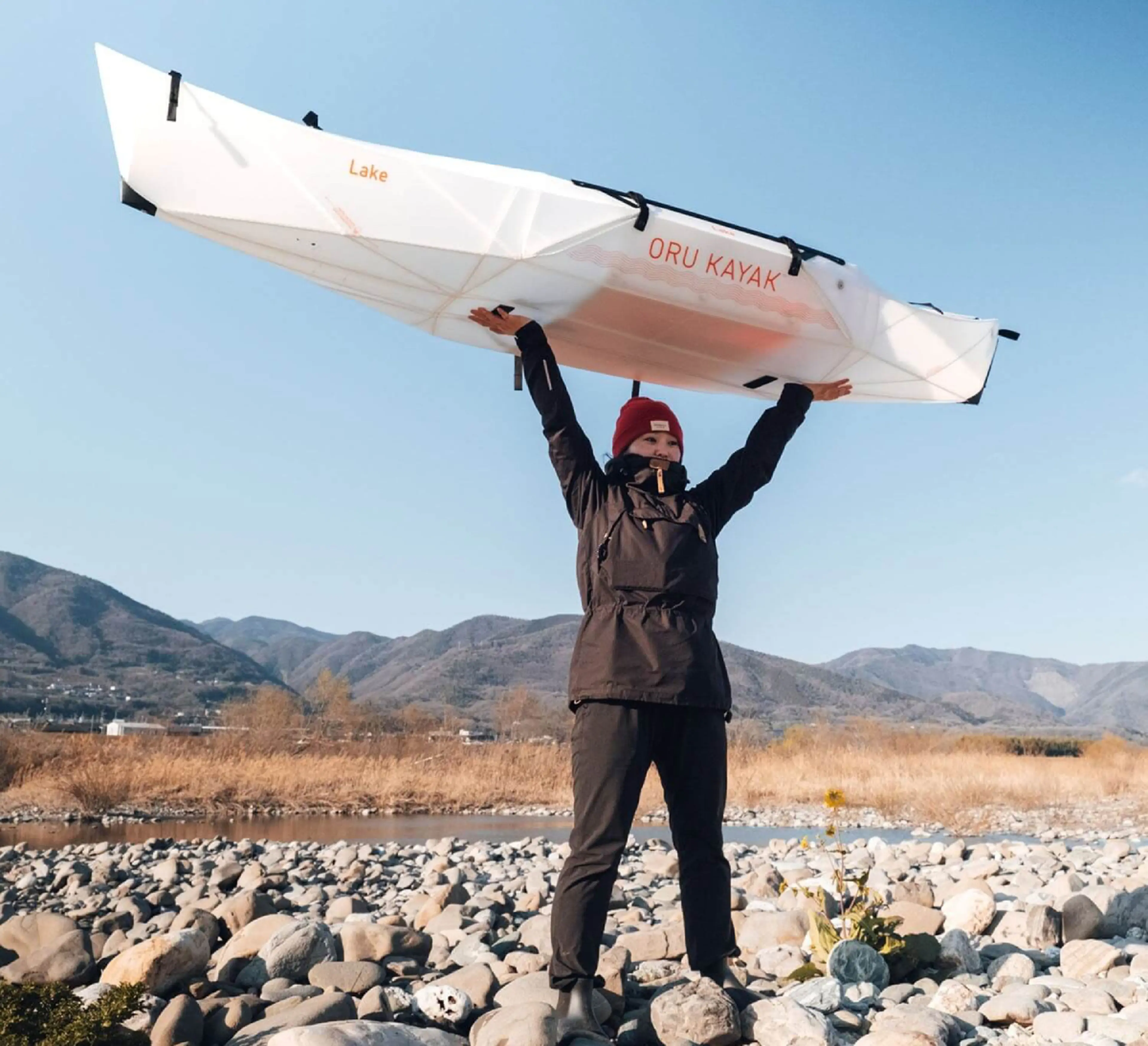 折り紙”の舟が立体になった！？超軽量カヤックで気軽にウォーター