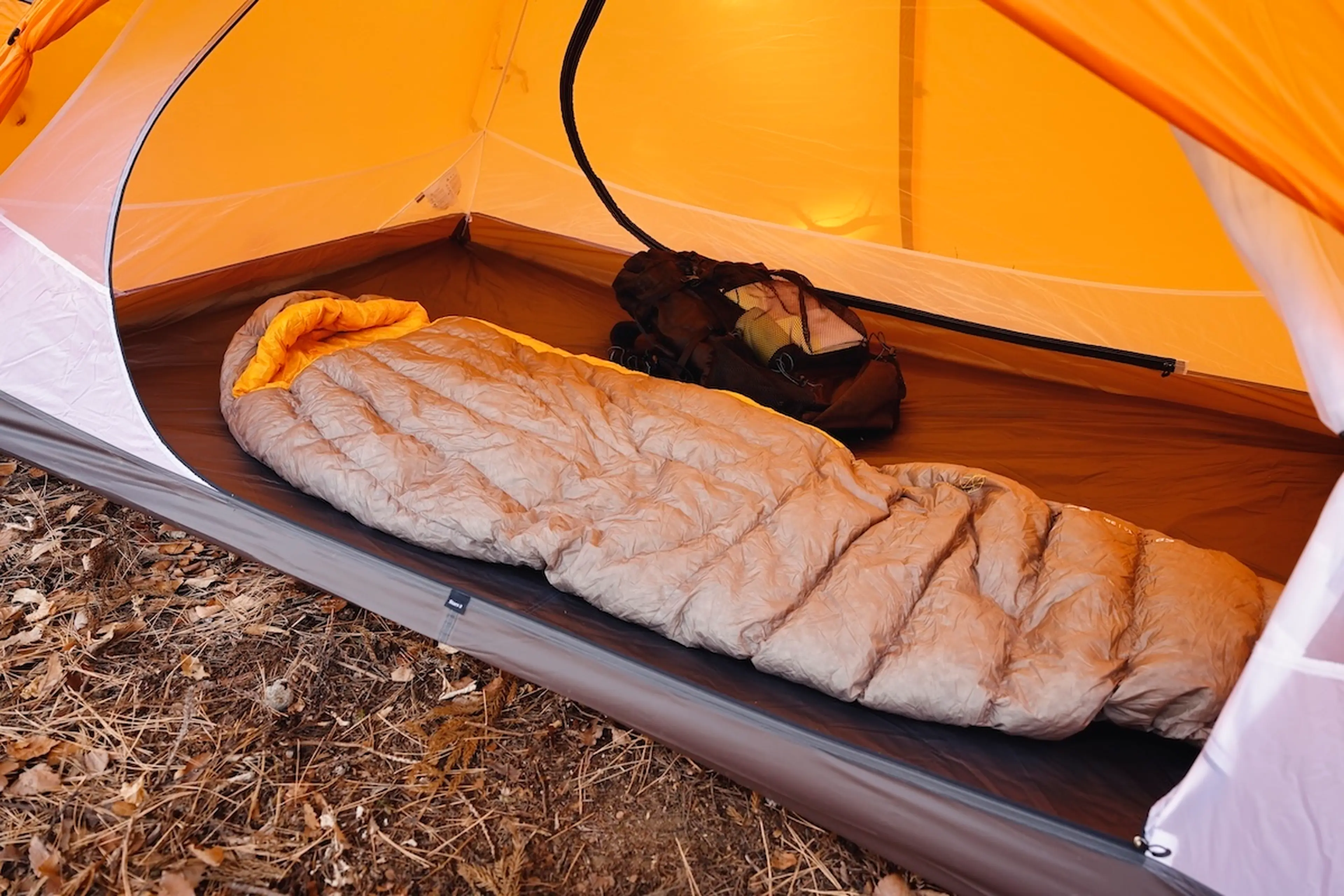 ザ フリースピリッツ別注】人気テントを「特別カラー」に。あなたの