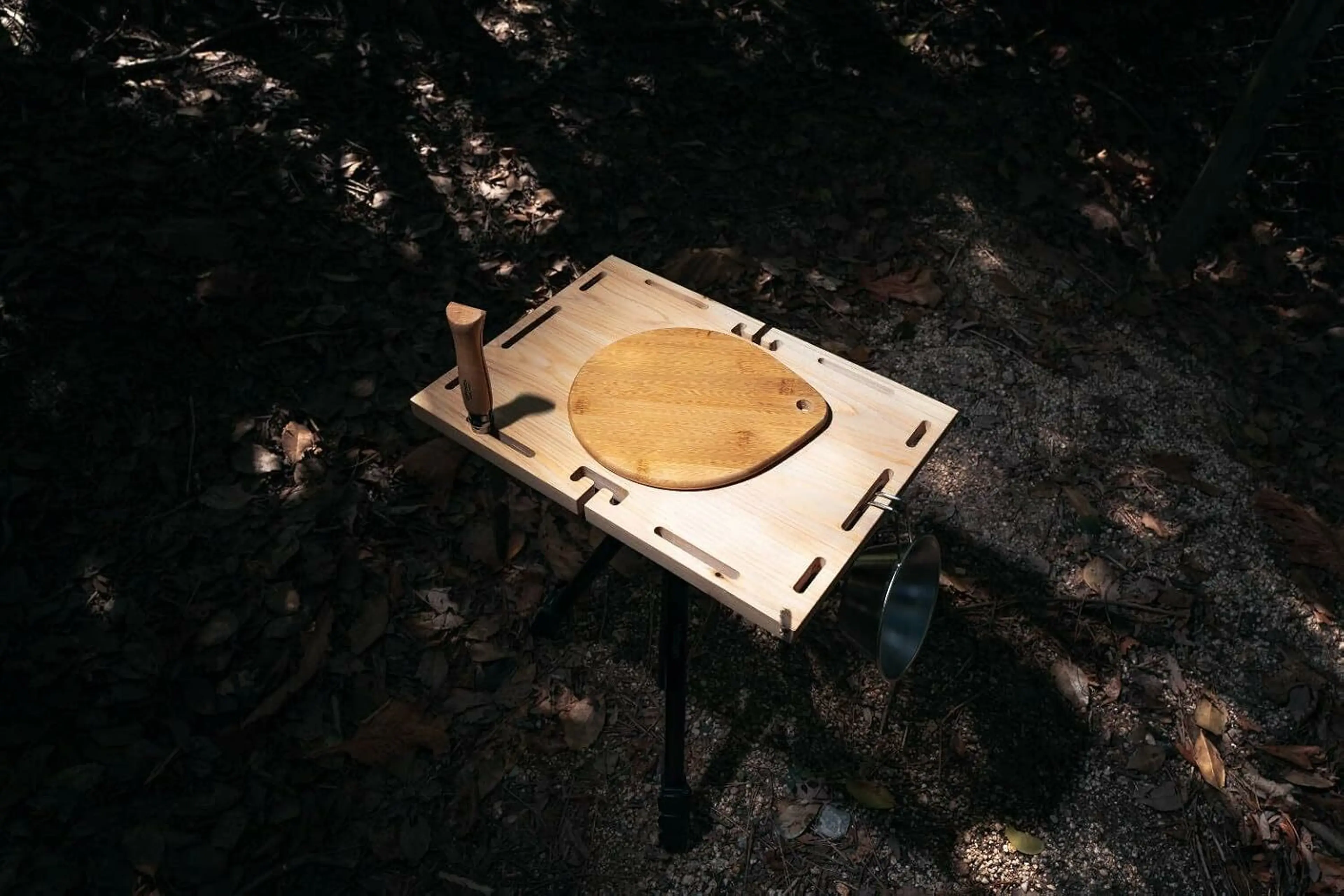 SNSで話題！三脚テーブルのおすすめアイテム6選 | キャンプ