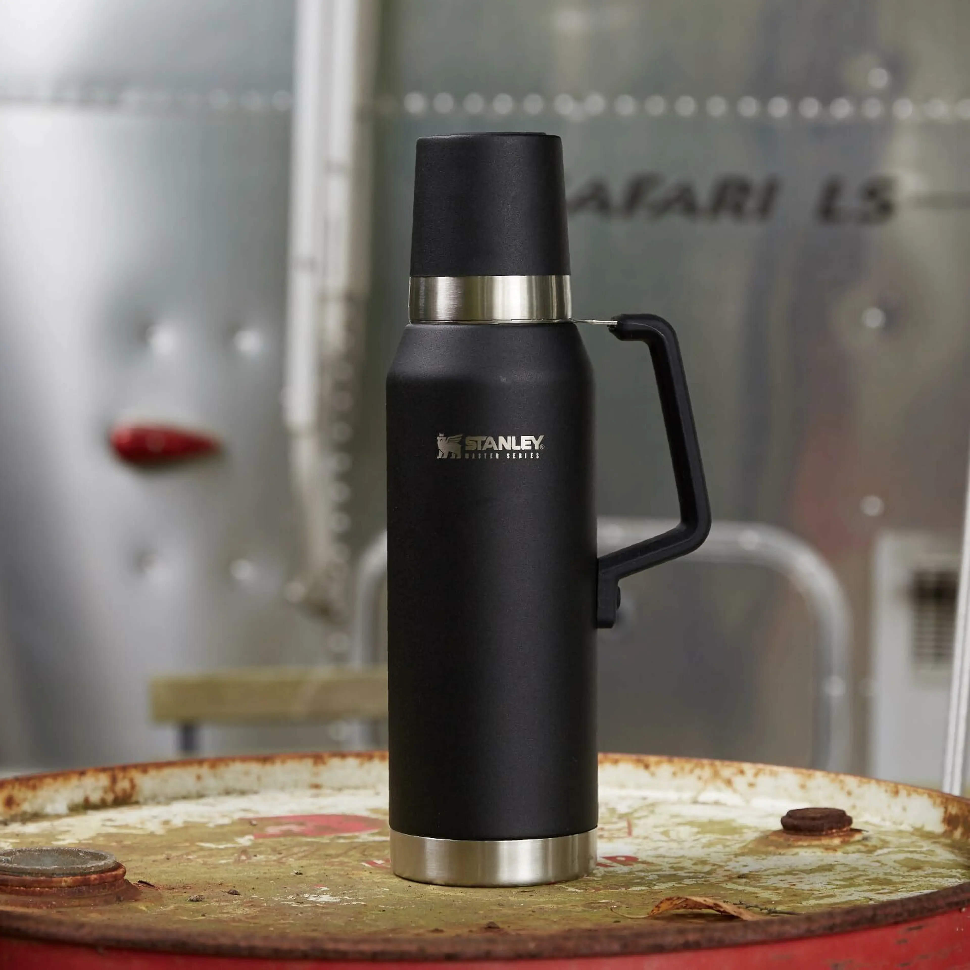 [STANLEY] スタンレー 高級マスターシリーズ 真空ボトル 532ml STANLEY] スタンレー 高級マスターシリーズ 真空ボトル 532ml