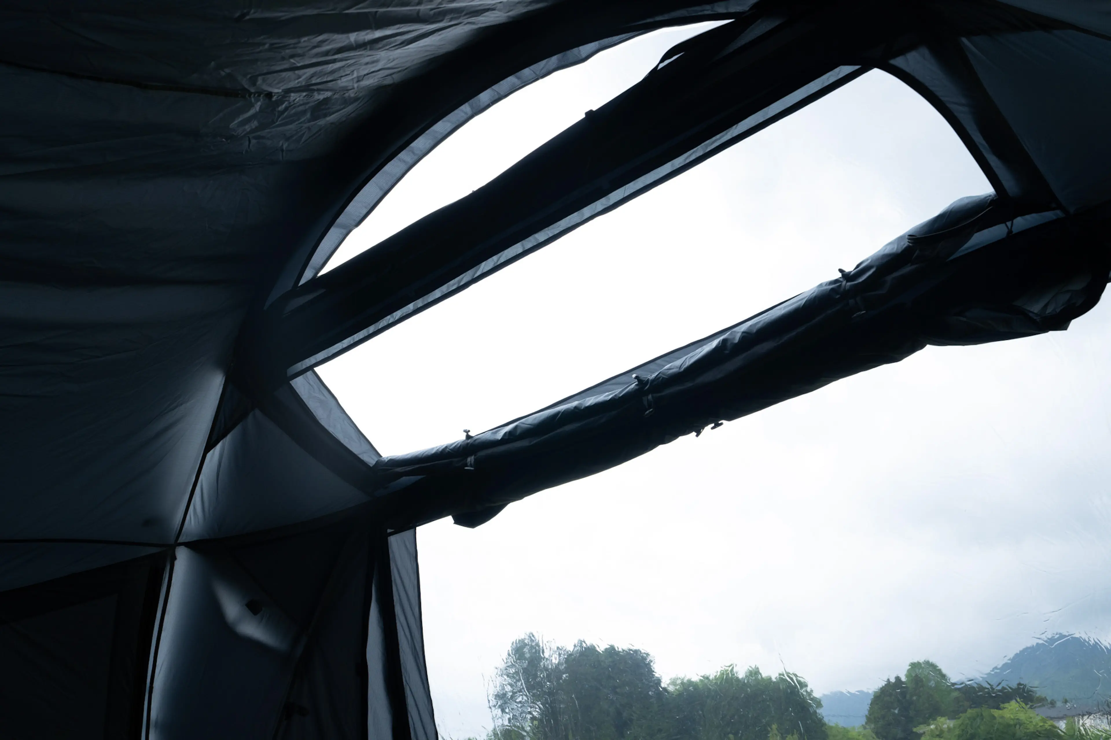 TOKYO CRAFTSの「テンビ」が進化！透明窓でキャンプがもっと開放的に