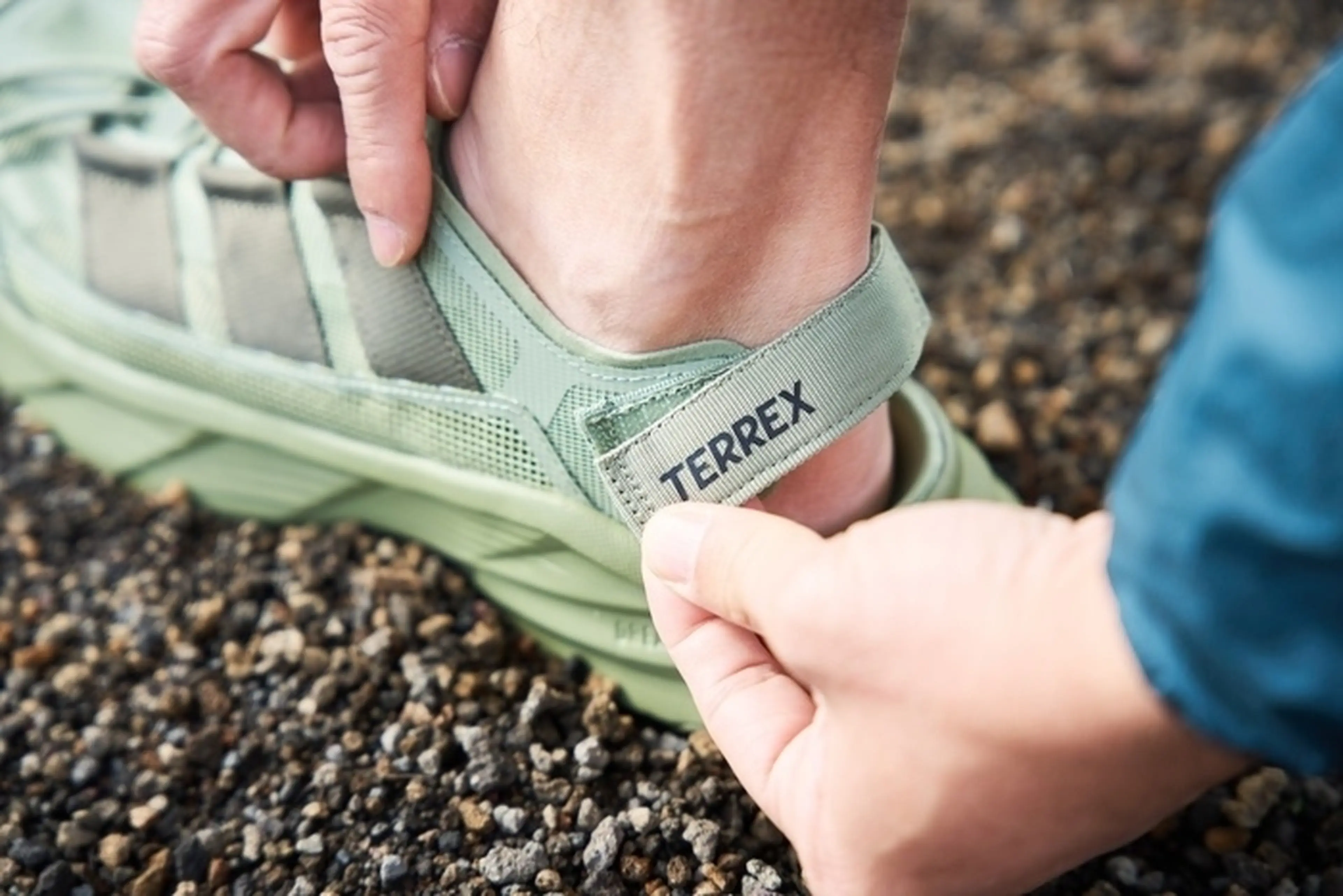 アディダス テレックス フリーハイカー SL