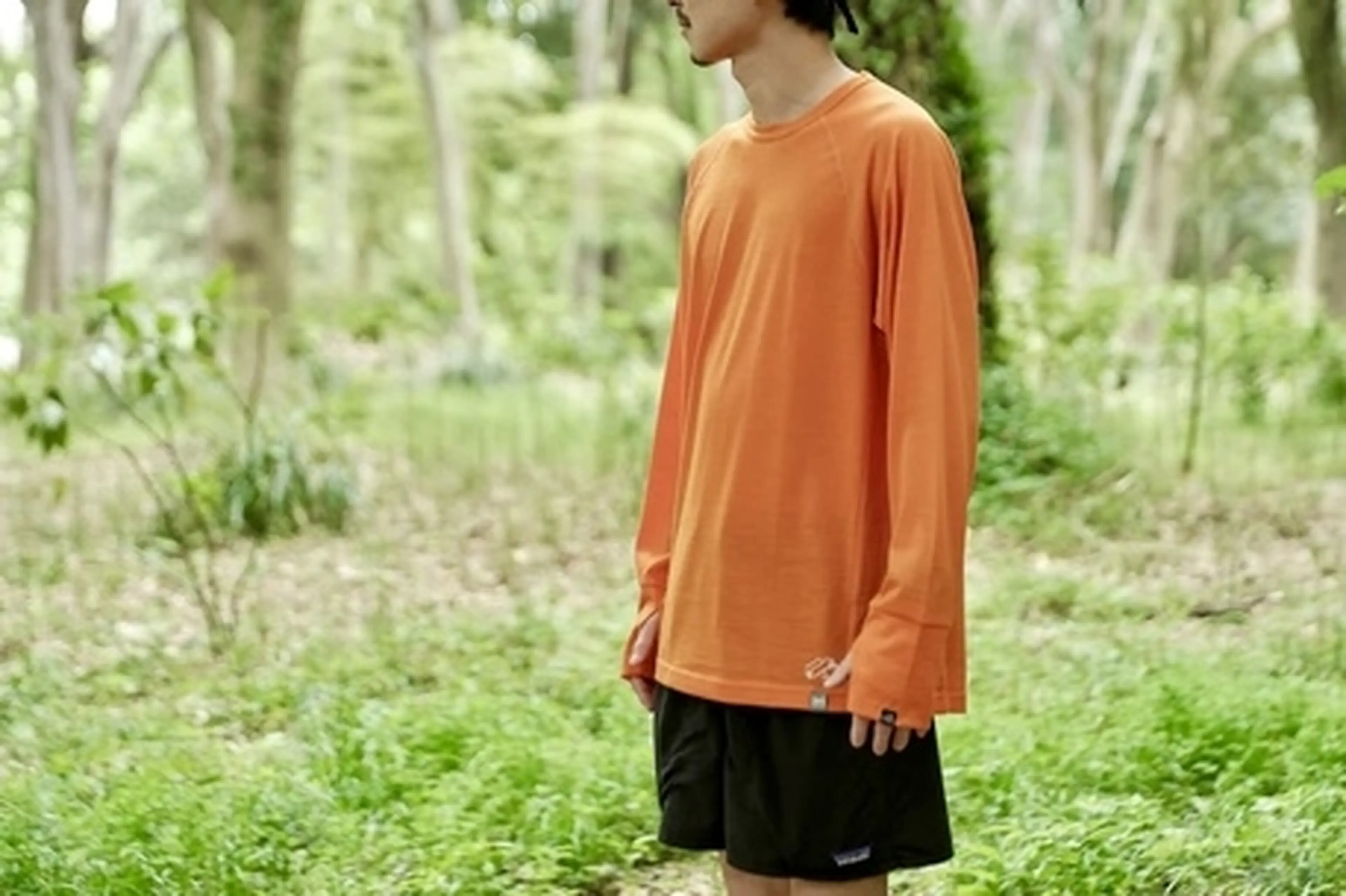 「夏なのにロンT？」と思ったけど…。汗だくの日ほど快適だった“メリノT”【目利きのキャンプギア】