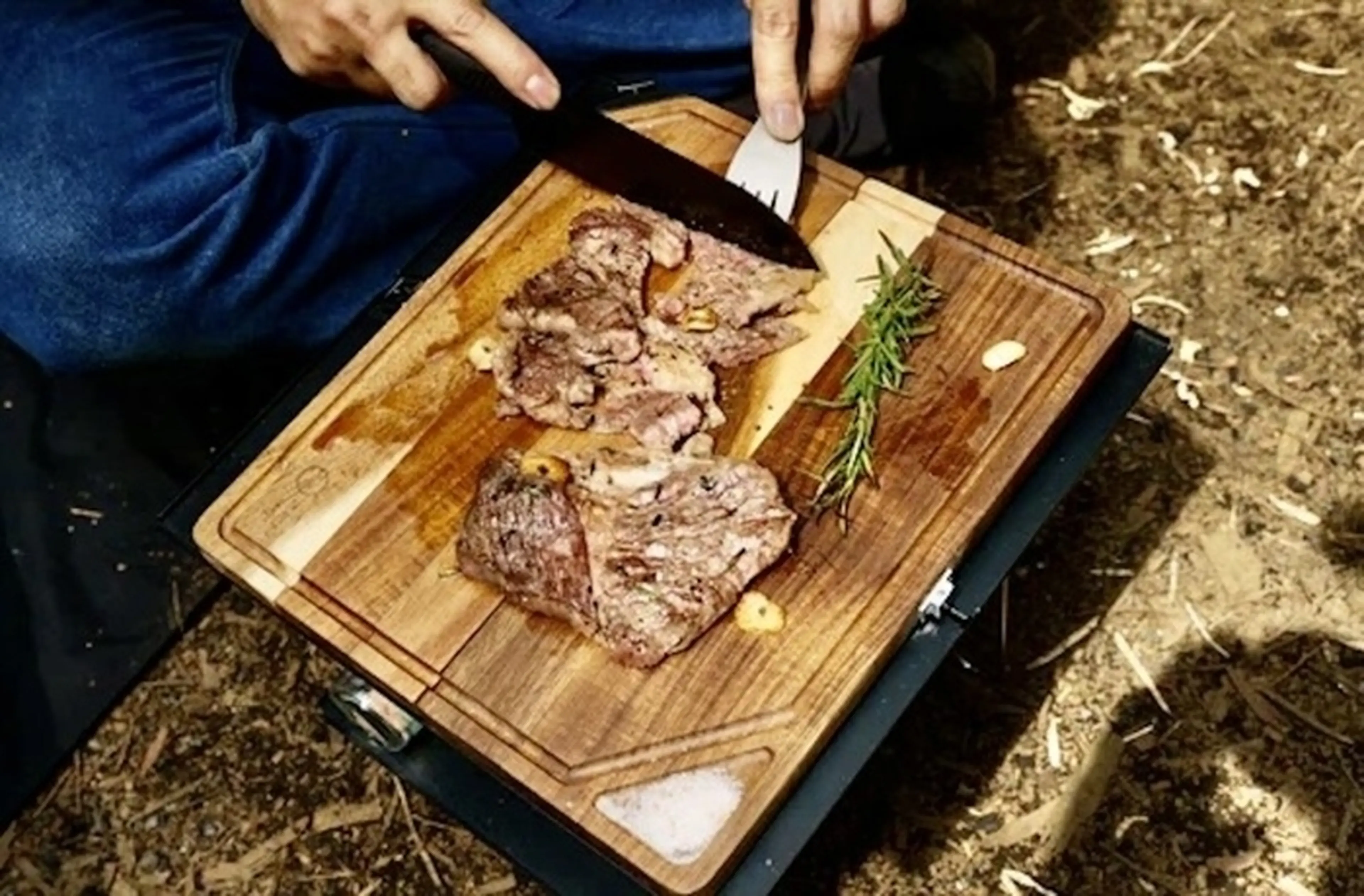 ZEN camps(ゼンキャンプス)包丁付きまな板
