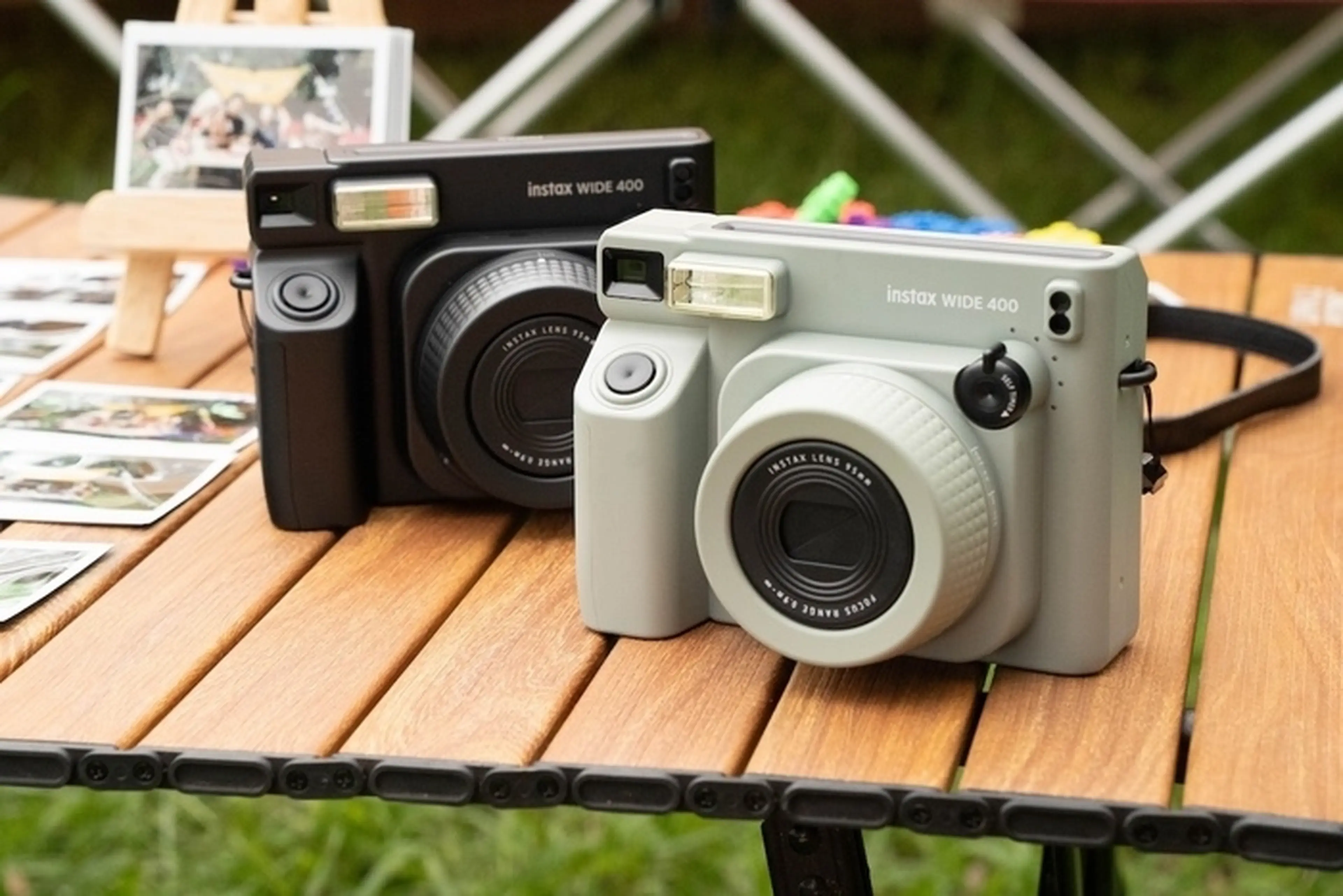  instax WIDE 400™