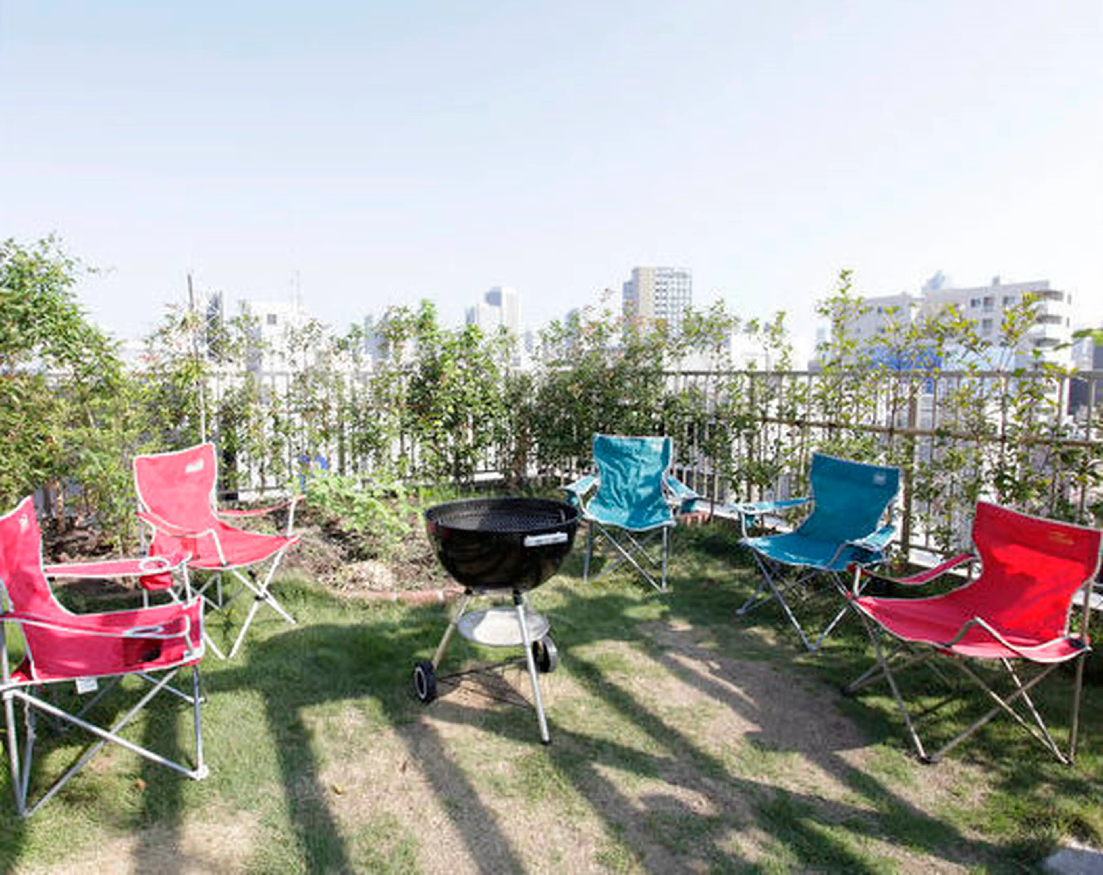 貸切だから楽しみ方は自由♪ルーフバルコニーでBBQから無人島「猿島