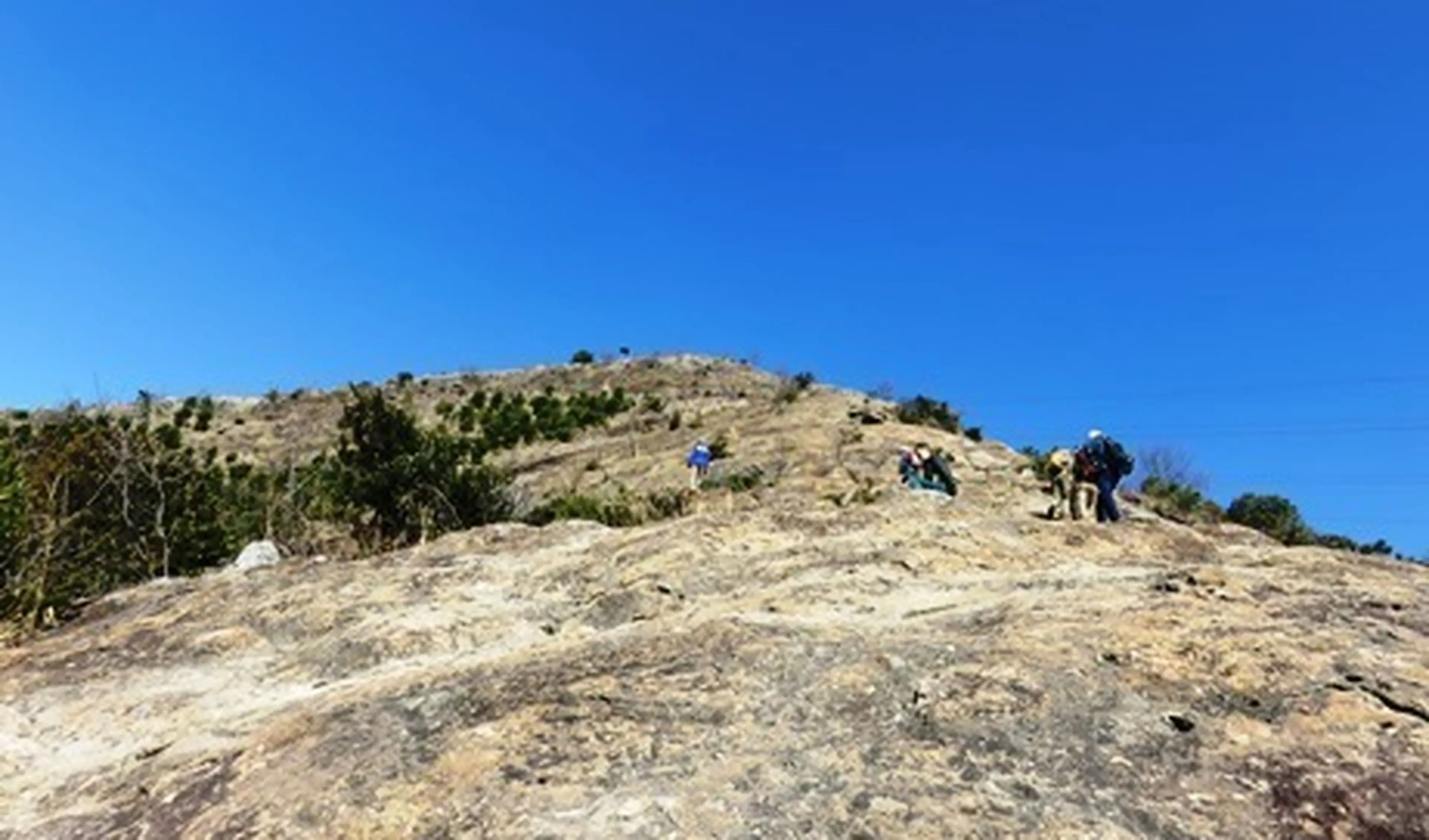 まるで自然のアスレチック！子どもが喜ぶ関西の岩場登山スポット5選 