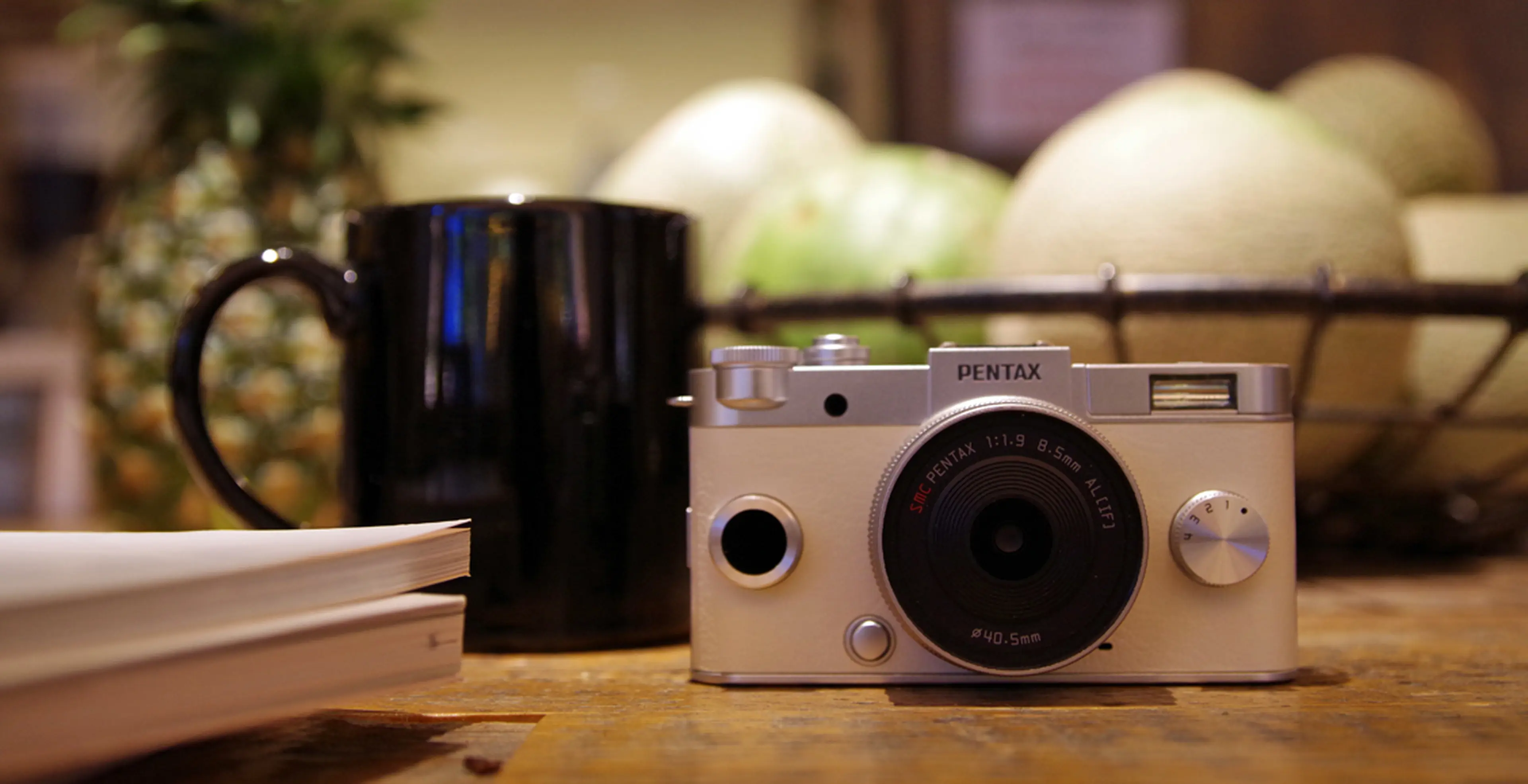 PENTAX Q-S1 ゴールド デジタルカメラレトロカメラ PENTAX Q-S1 ゴールド デジタルカメラレトロカメラ