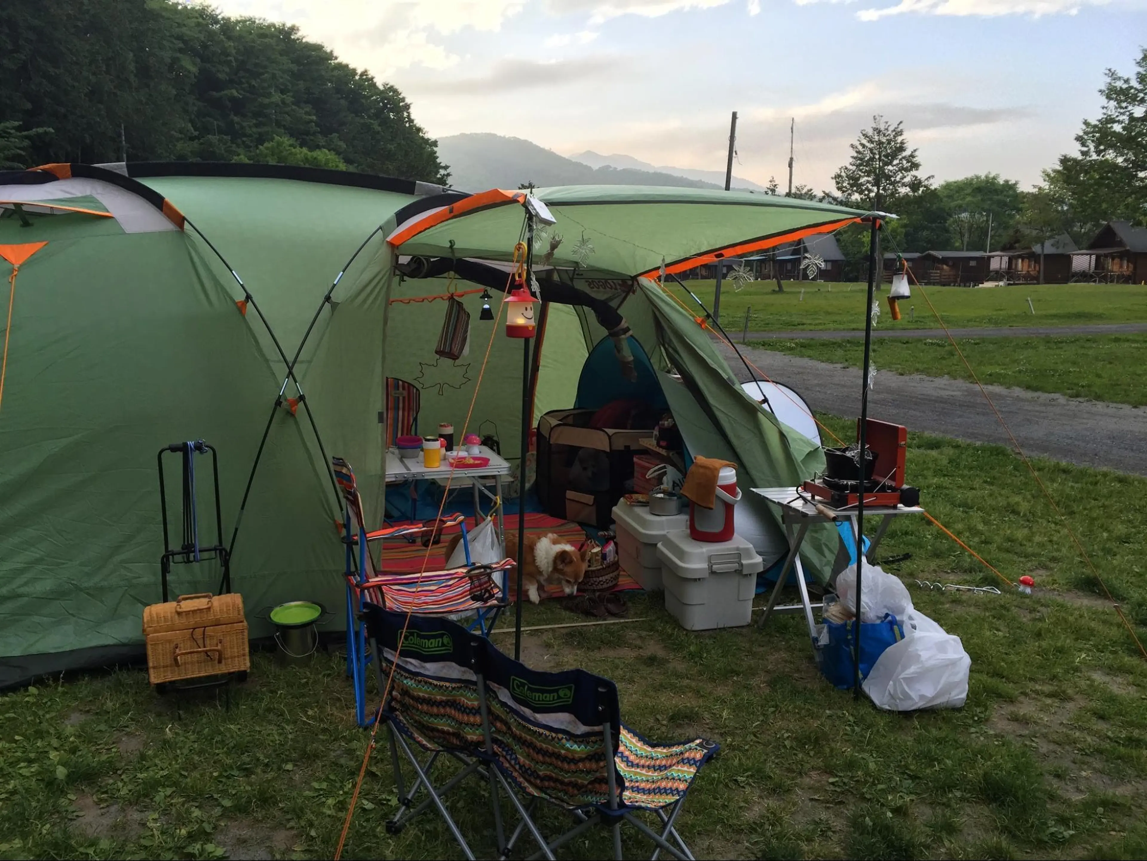 美品　ファミリーキャンプ　ENDLESSBASE 2ルームテント 初心者　迷彩柄 美品 ファミリーキャンプ ENDLESSBASE 2ルームテント 初心者