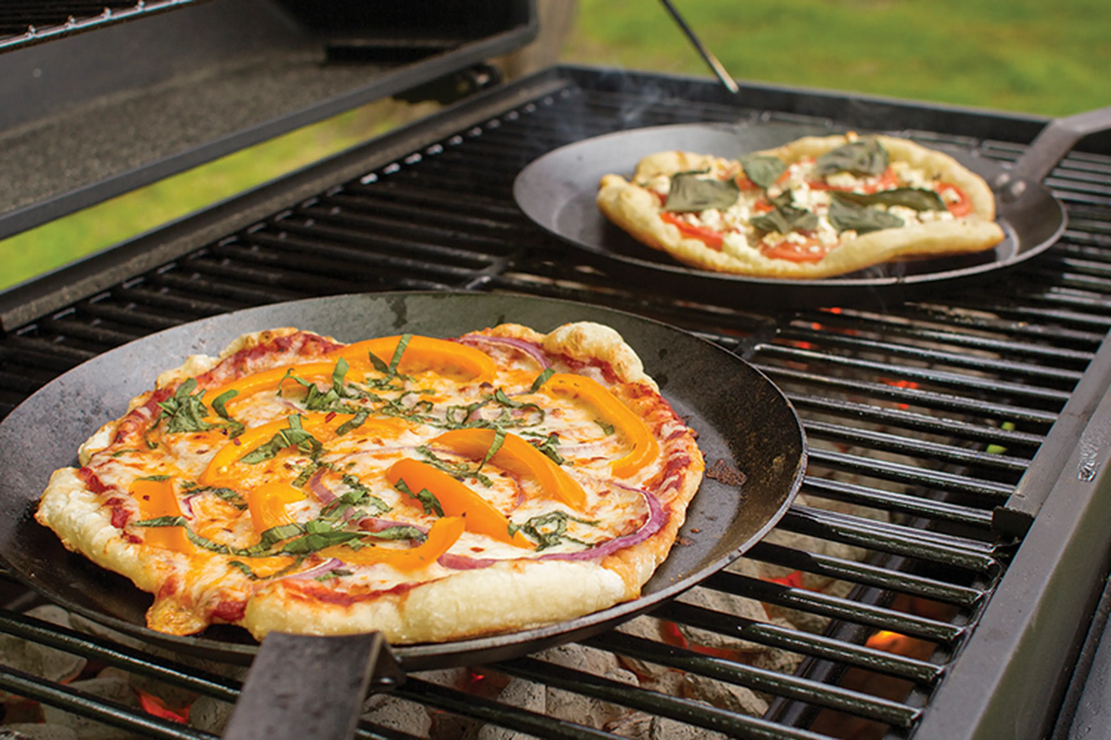 ロッジのクッカーの魅力を再発見！キャストアイアンだからこその美味し