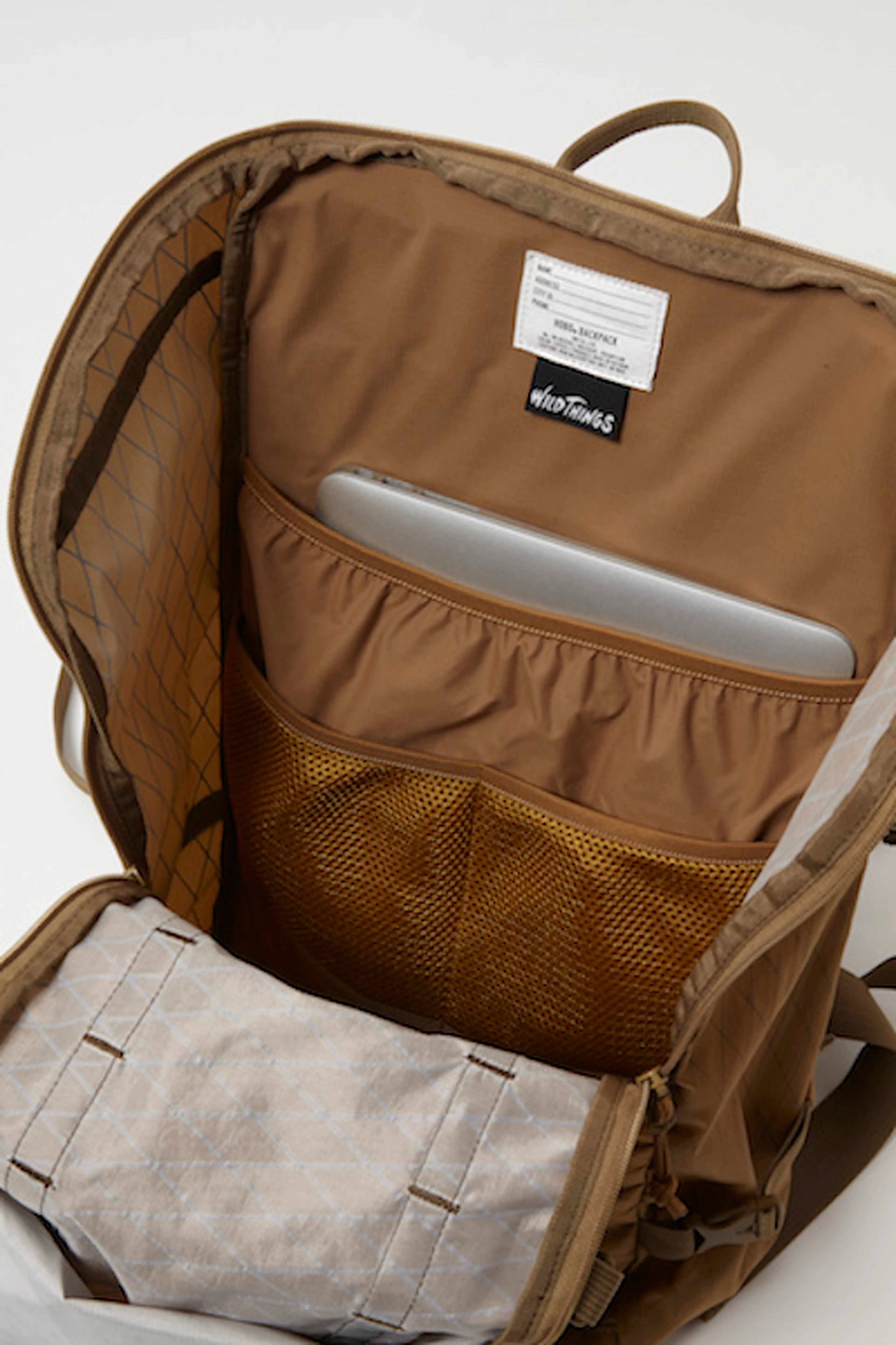 即納！最大半額！ hoboが「WILD THINGS」と「DANNER」とコラボ！コヨーテカラーの バッグ