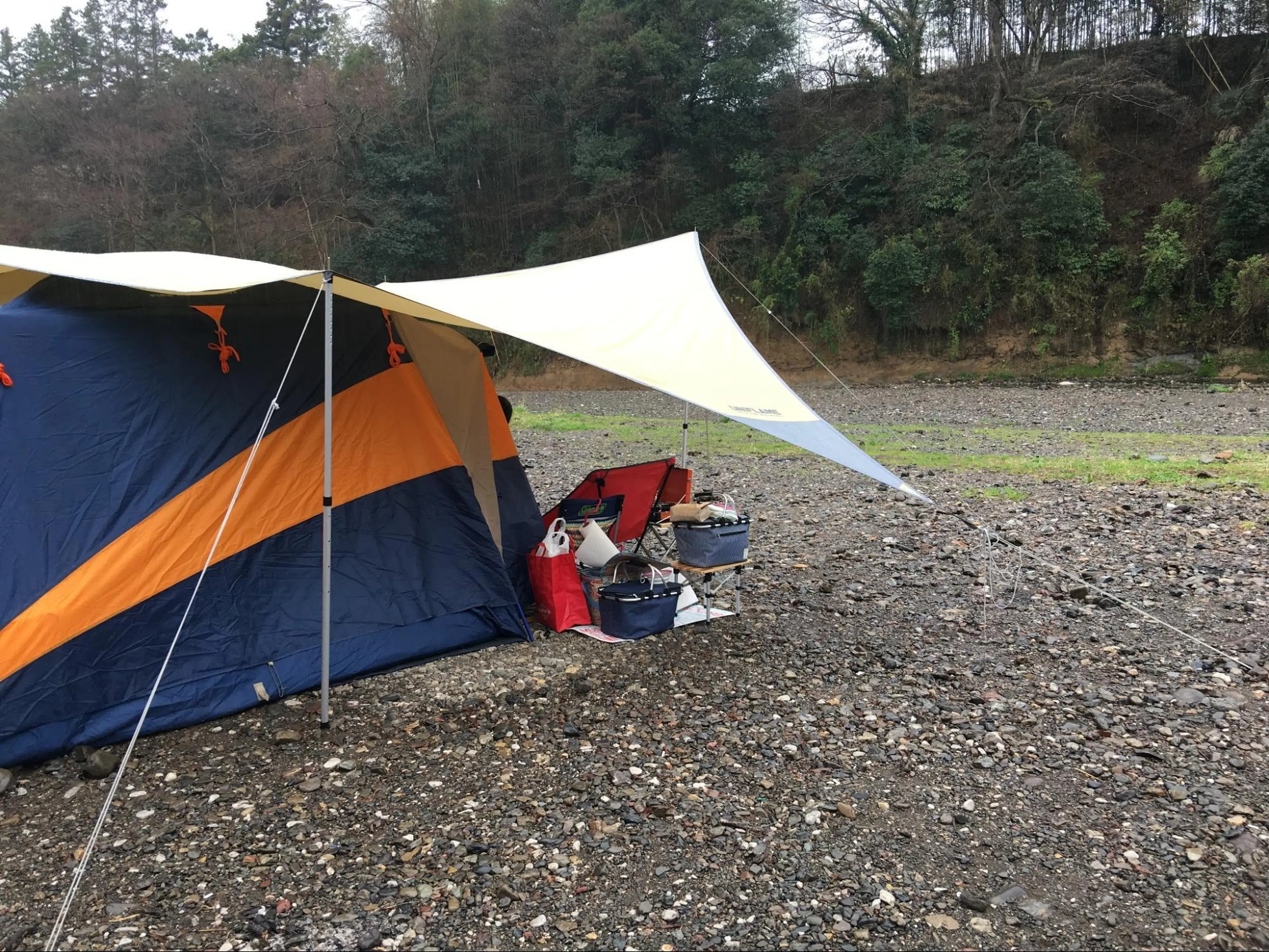 濡れるのは怖くない♪レインアイテムを持ってキャンプに出かけよう 